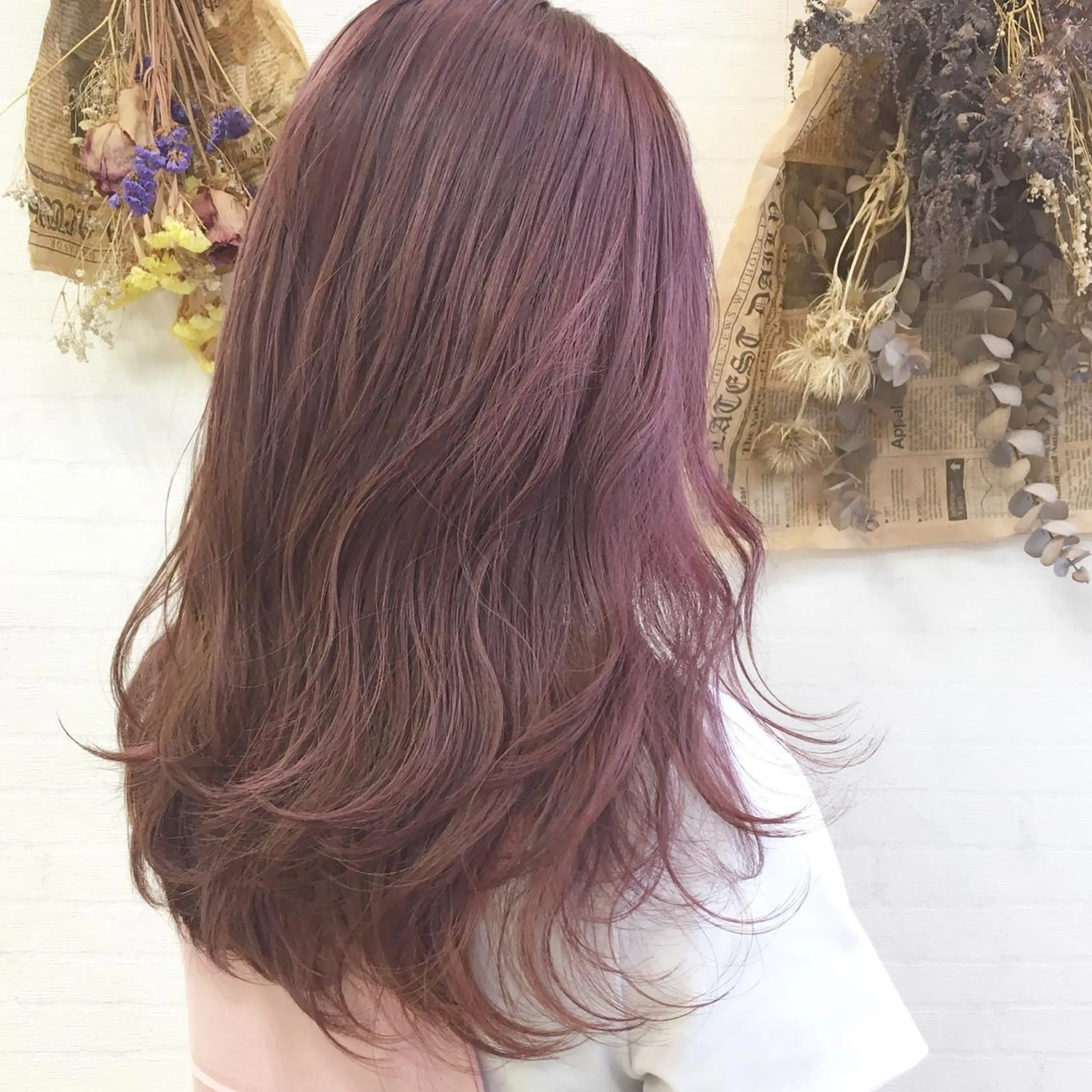 ロング カラー ヘアアレンジ ブリーチ ラベンダーカラー ラベンダーピンク ピンクカラー 立川 奈那子のヘアスタイル