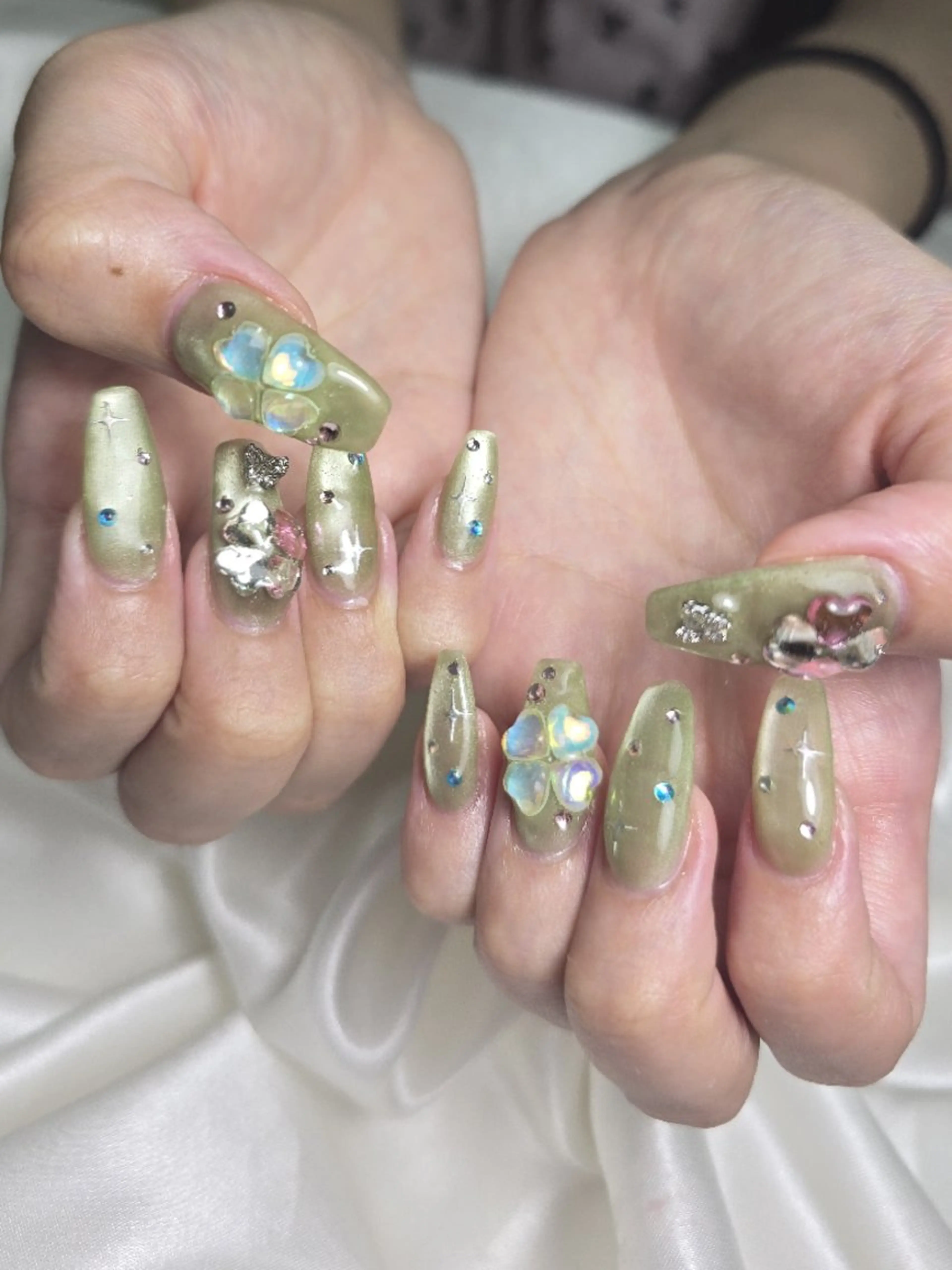 ネイル ビジュード ネイルのネイルデザイン