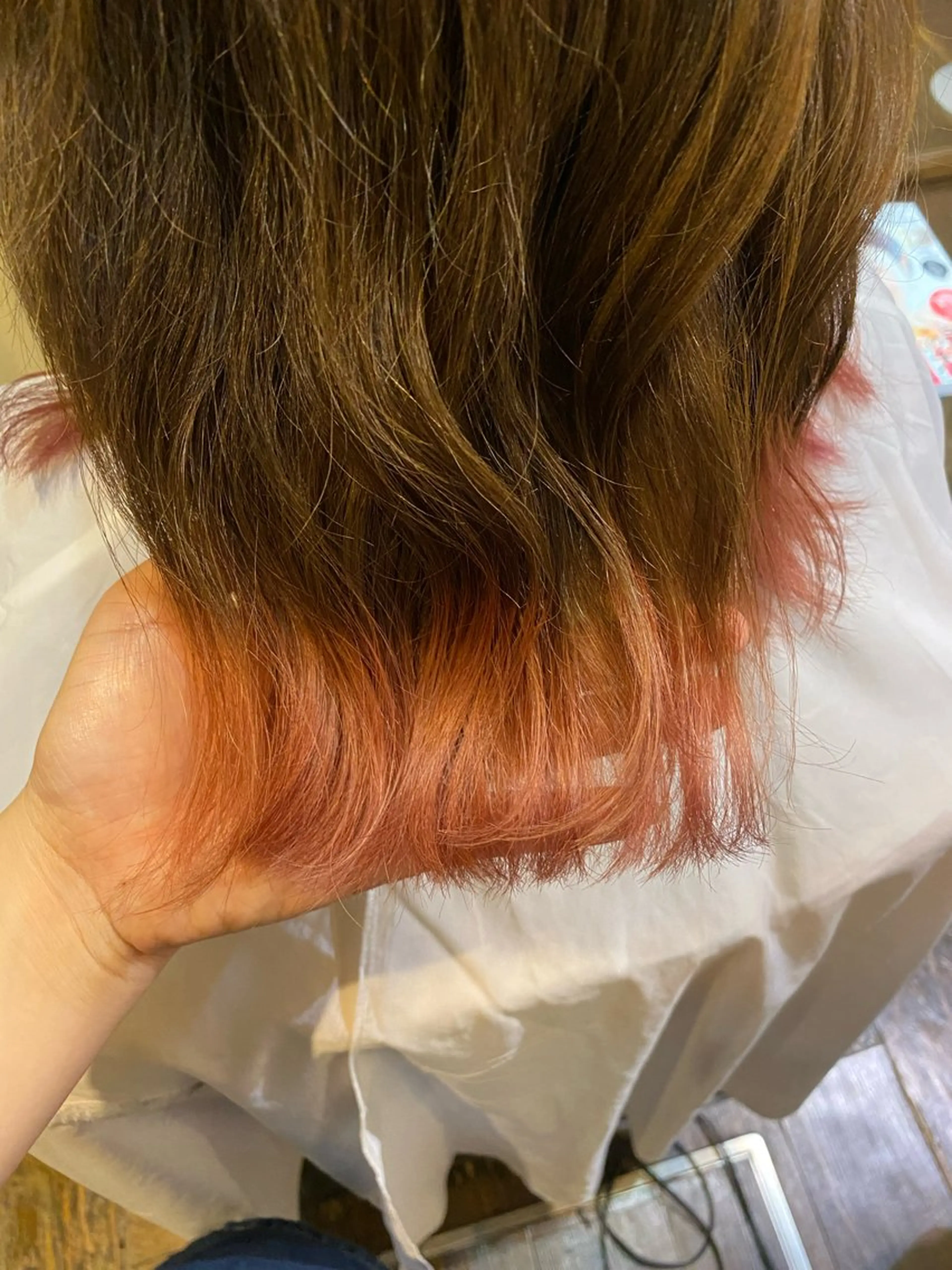 カラー ブリーチ ピンクカラー saya （サヤ）のヘアスタイル