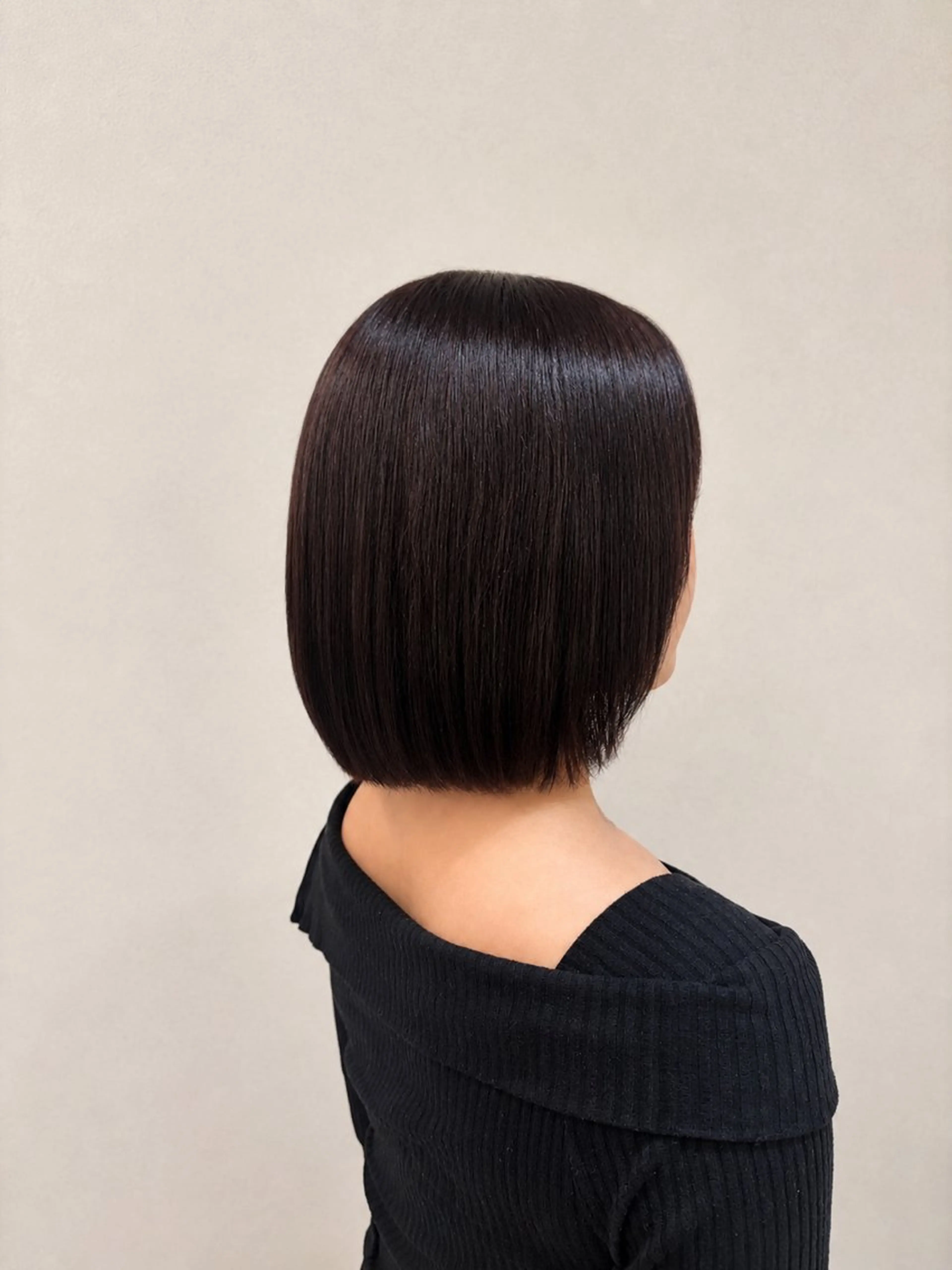 ショート カラー ✮透明感カラー 泉 凜花のヘアスタイル