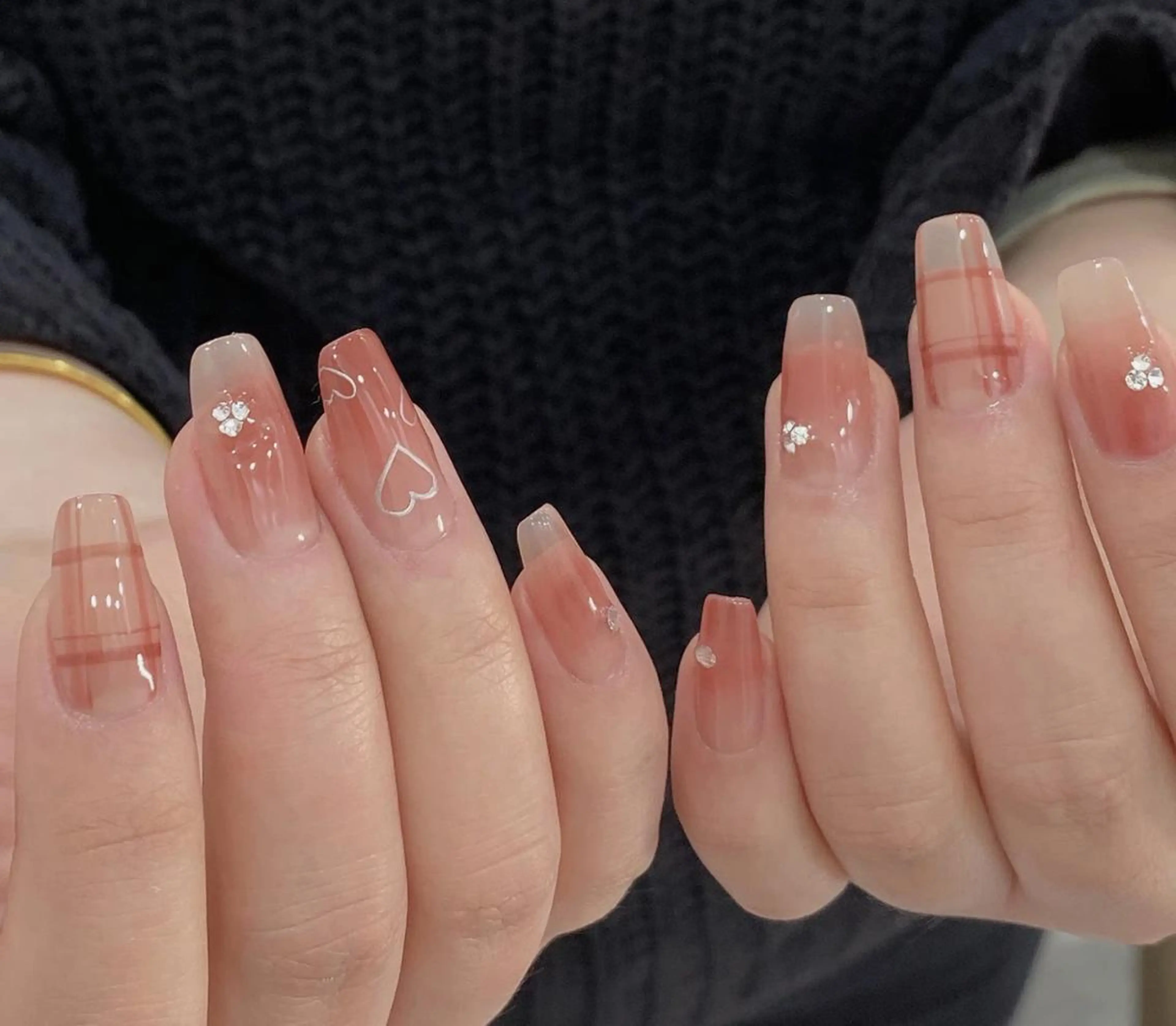 ネイル ハンドネイル エリ🫧 nail池袋東口のネイルデザイン