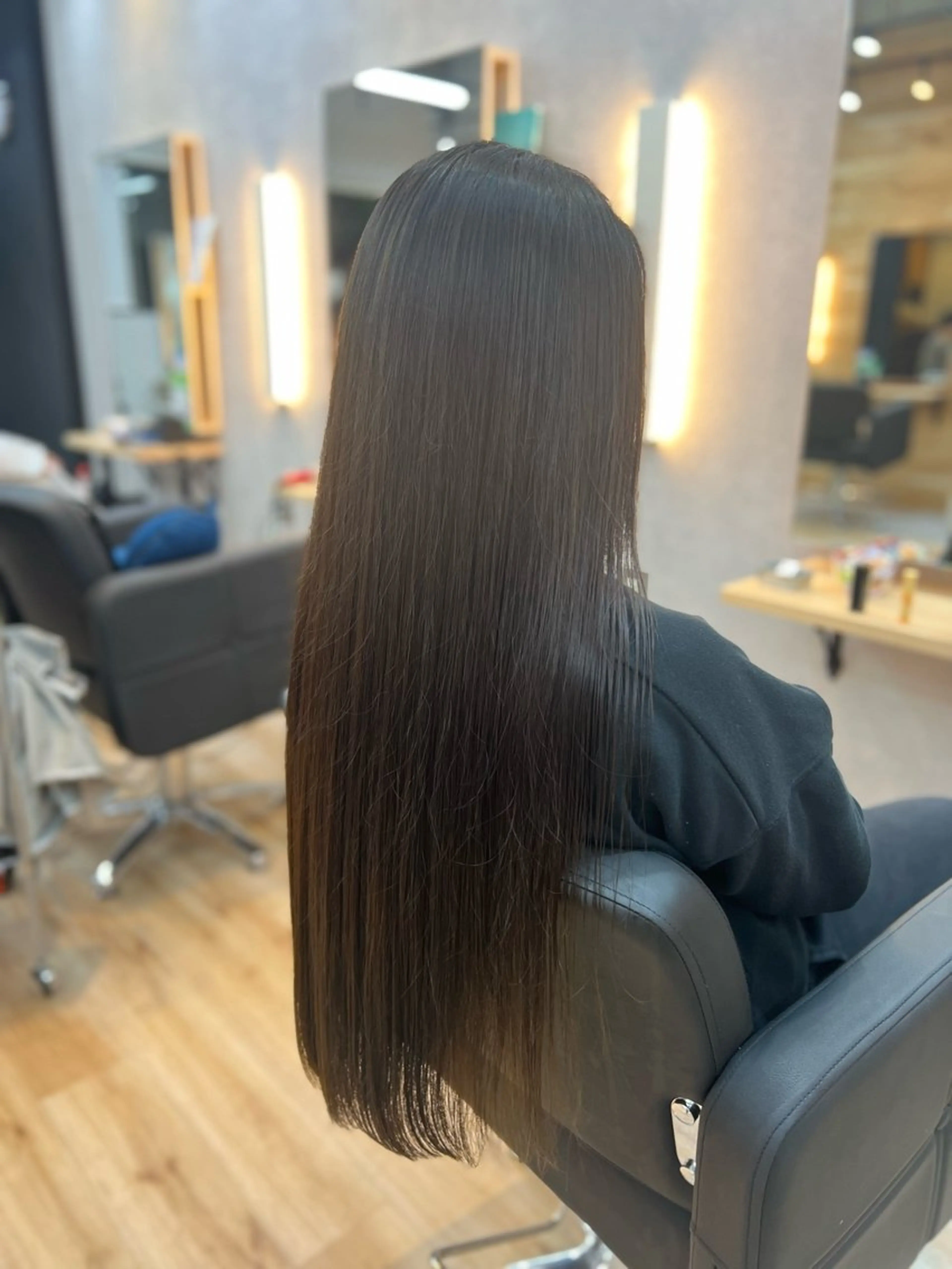 ロング アッシュ ロング カット ヘアカラー トリートメント Aguhair milo森山知幸のヘアスタイル