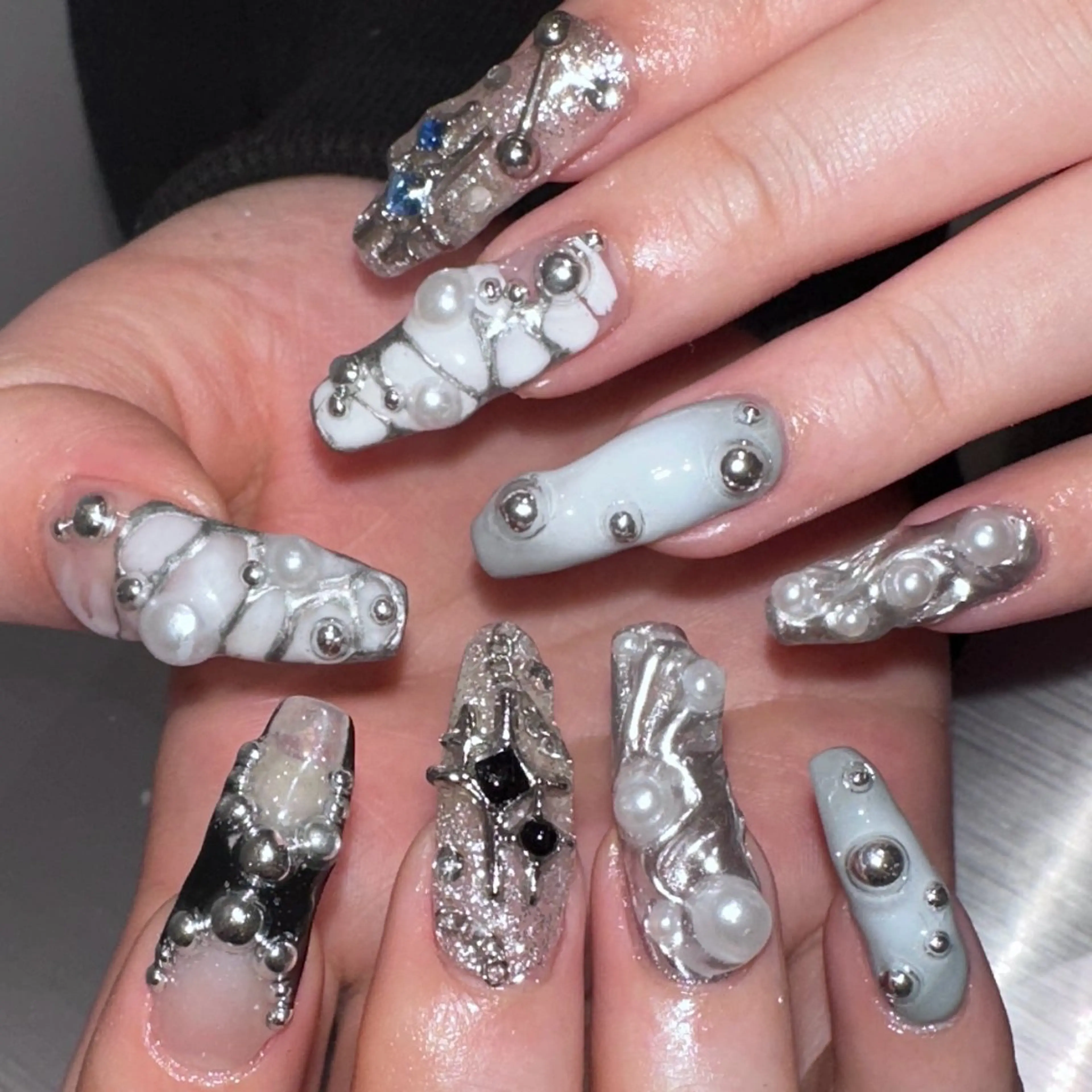 ネイル ハンドネイル 🎶個性派ネイル💅 /Komachi❤️のマツエク・マツパデザイン