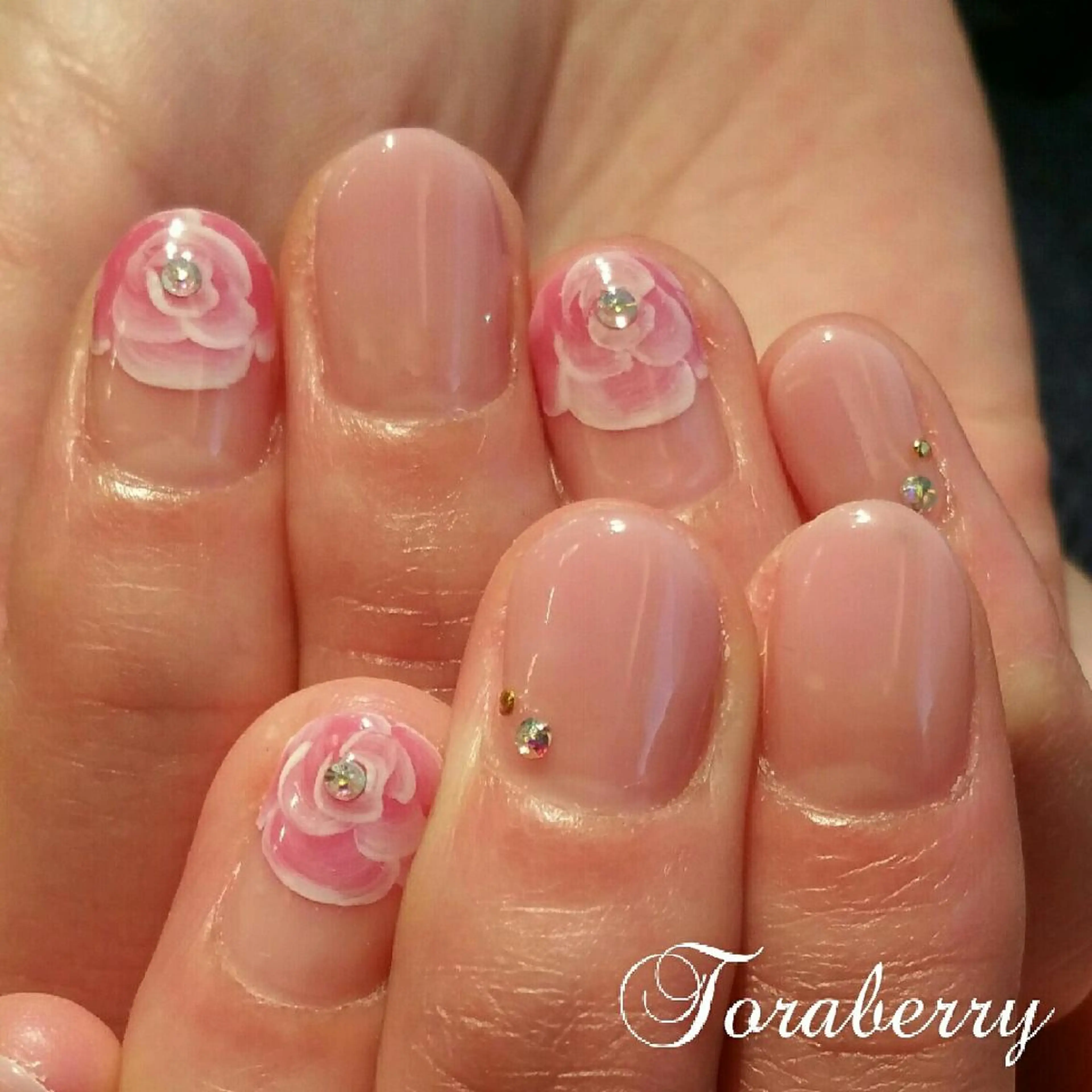 ネイル フレンチネイル ネイリスト なつみのネイルデザイン