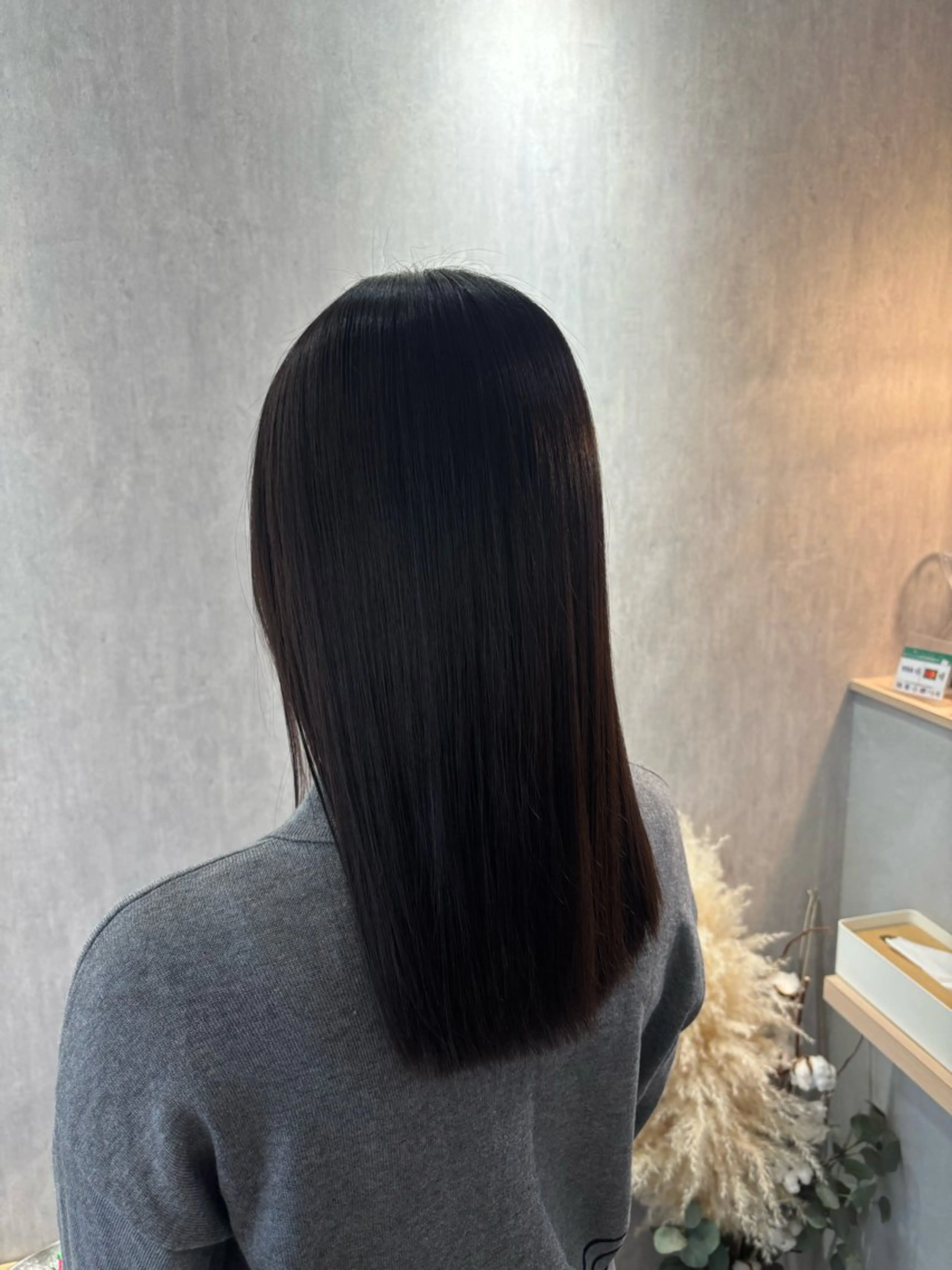 セミロング ヘアカラー 石原 望来のヘアスタイル