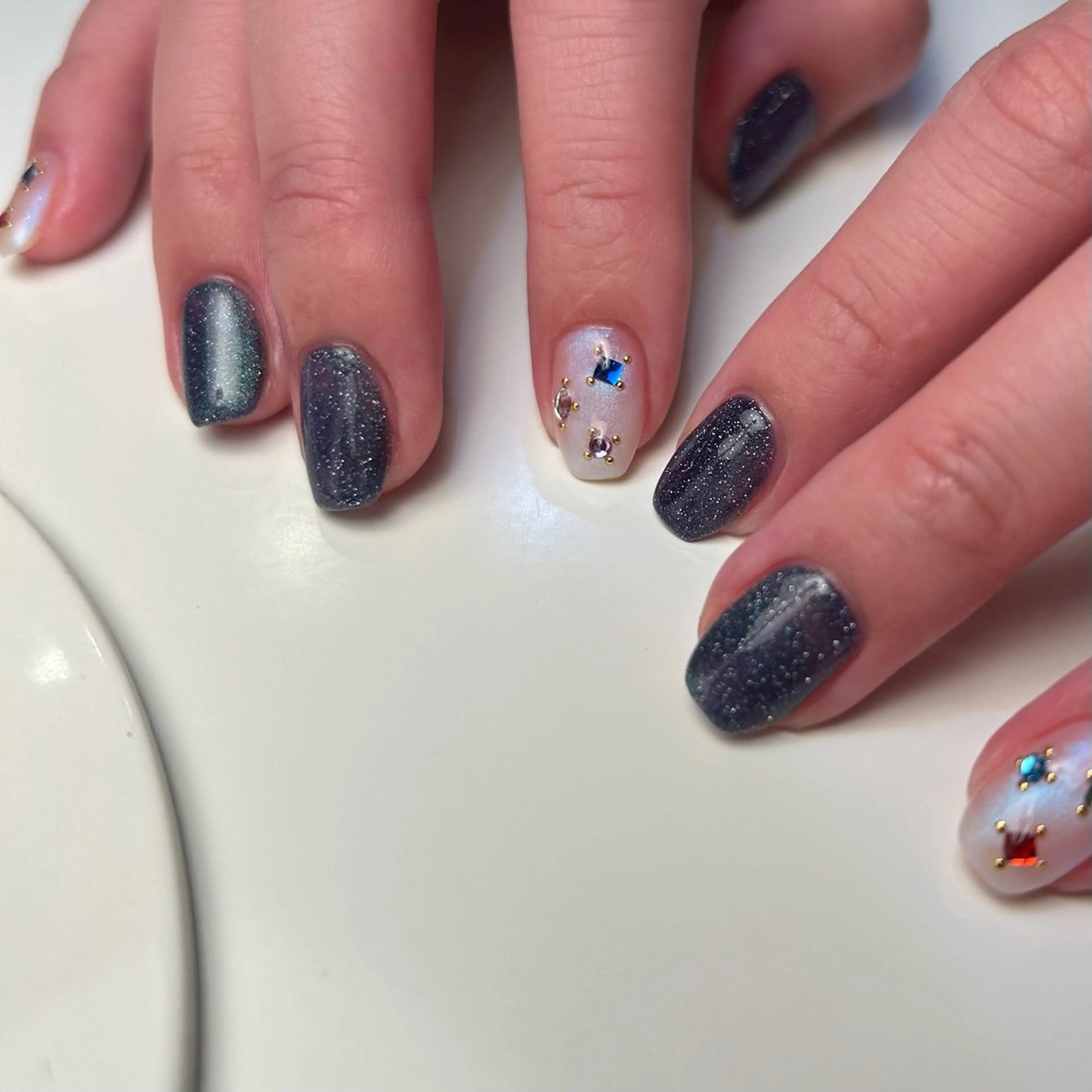 ネイル Yumi シンプルネイルのネイルデザイン