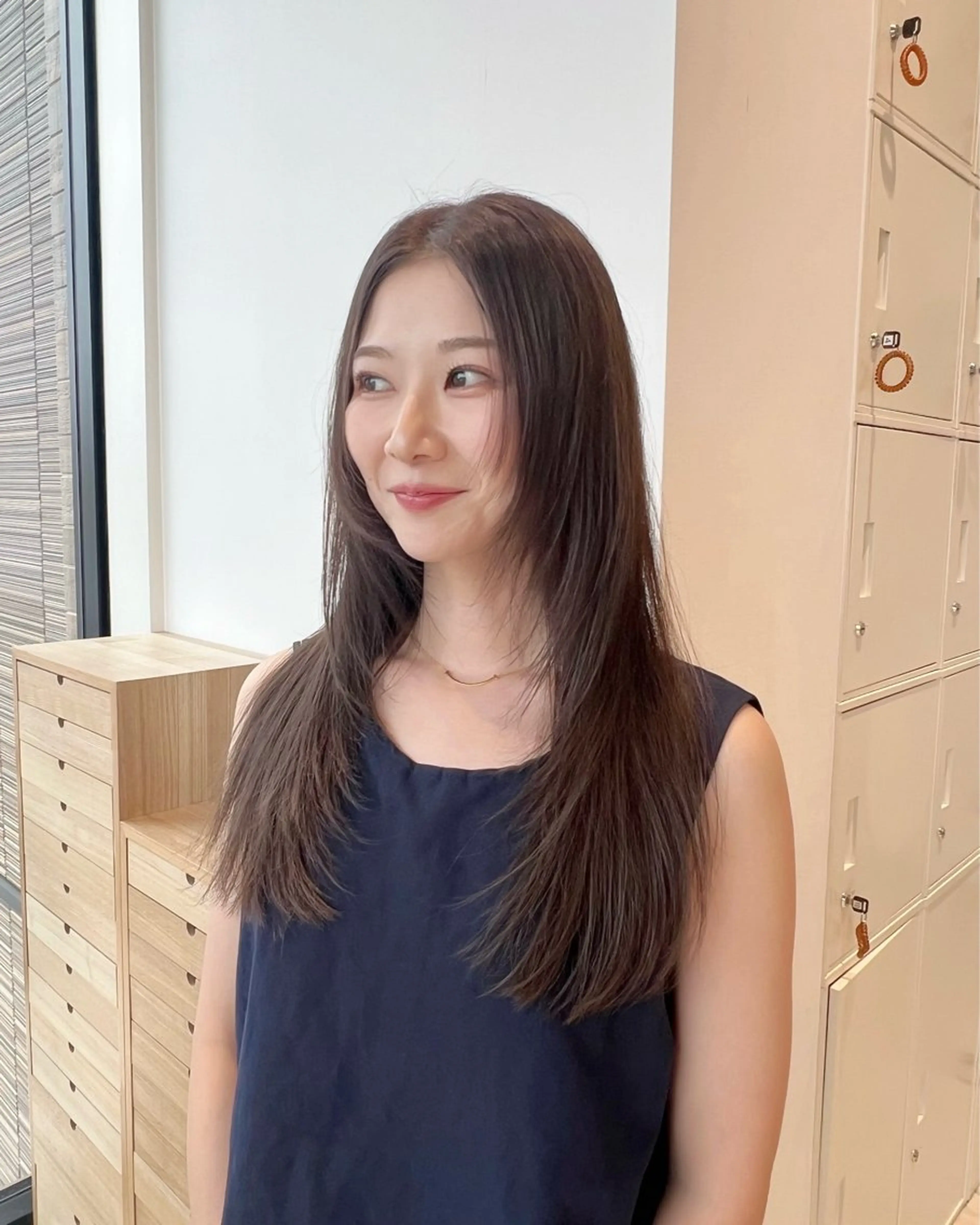 セミロング レイヤーカット 前田 流星のヘアスタイル