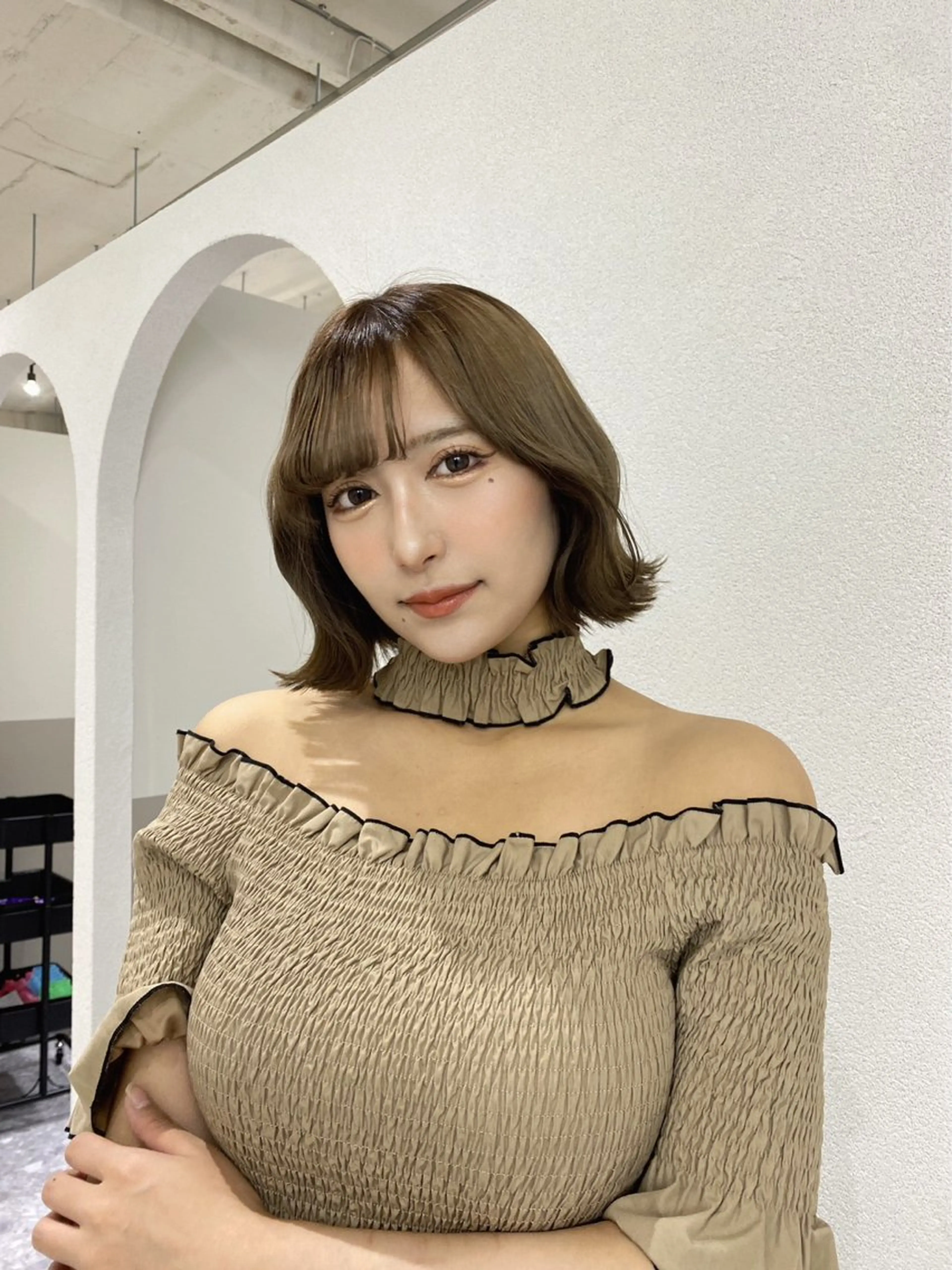 ミディアム カラー レイヤーカット /ハイトーンchaoのヘアスタイル