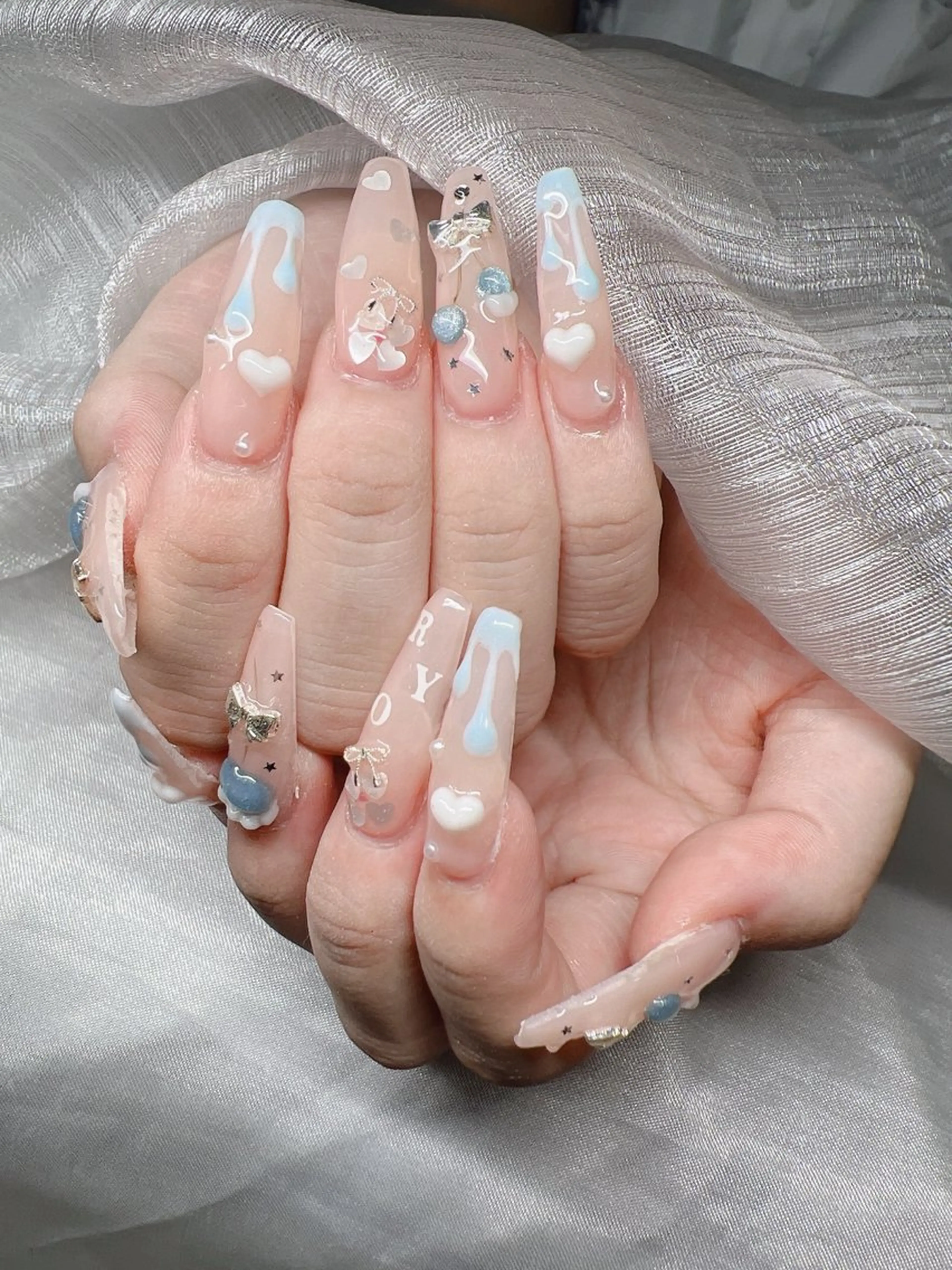 ネイル 長さ出し グラデーション 卒業式 キラキラネイル マグネットネイル ハンドネイル Lee Nailsのネイルデザイン