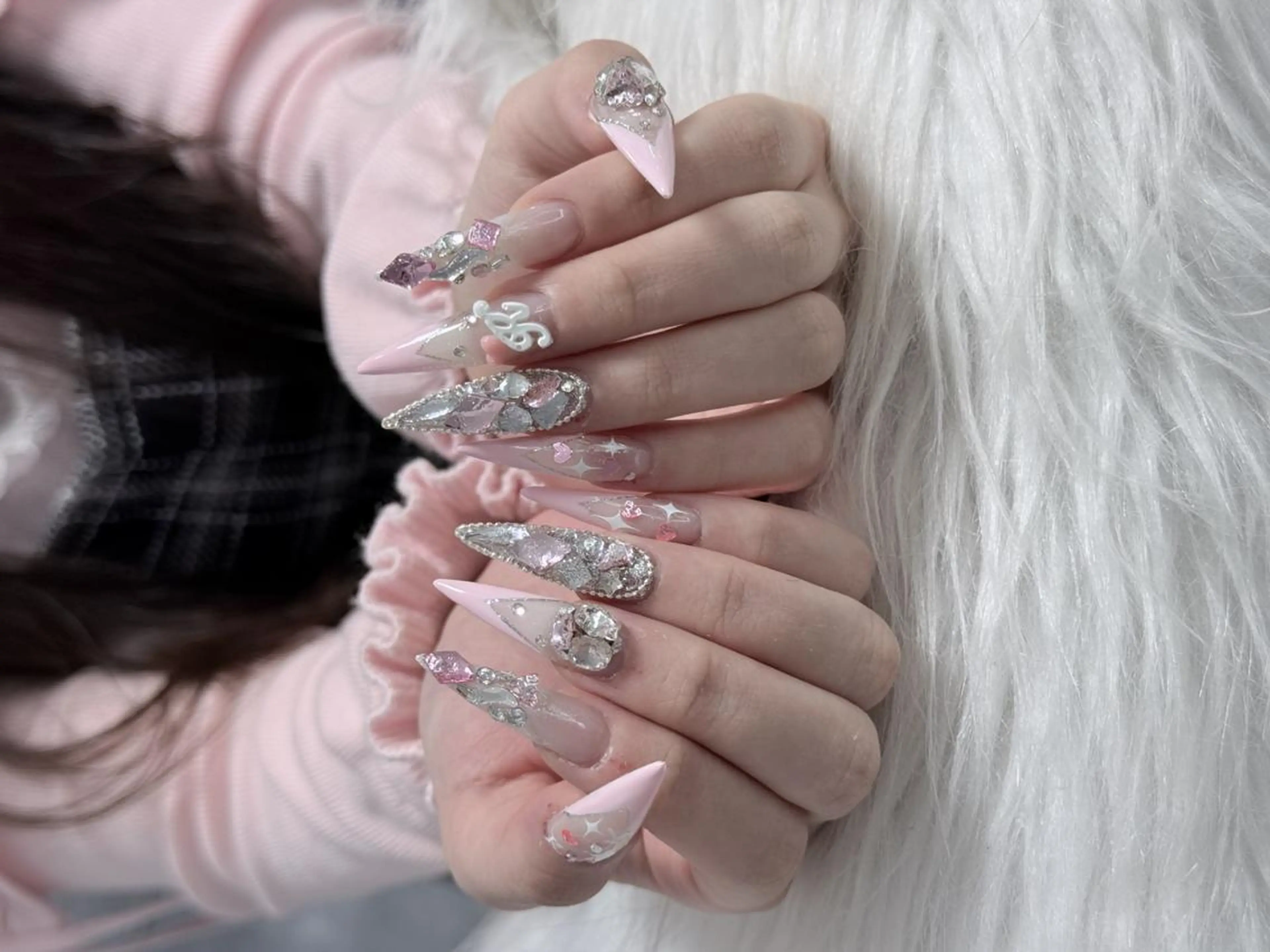 ネイル 長さ出し グラデーション 卒業式 キラキラネイル マグネットネイル ハンドネイル Yuu🎀 Belle Nailのネイルデザイン