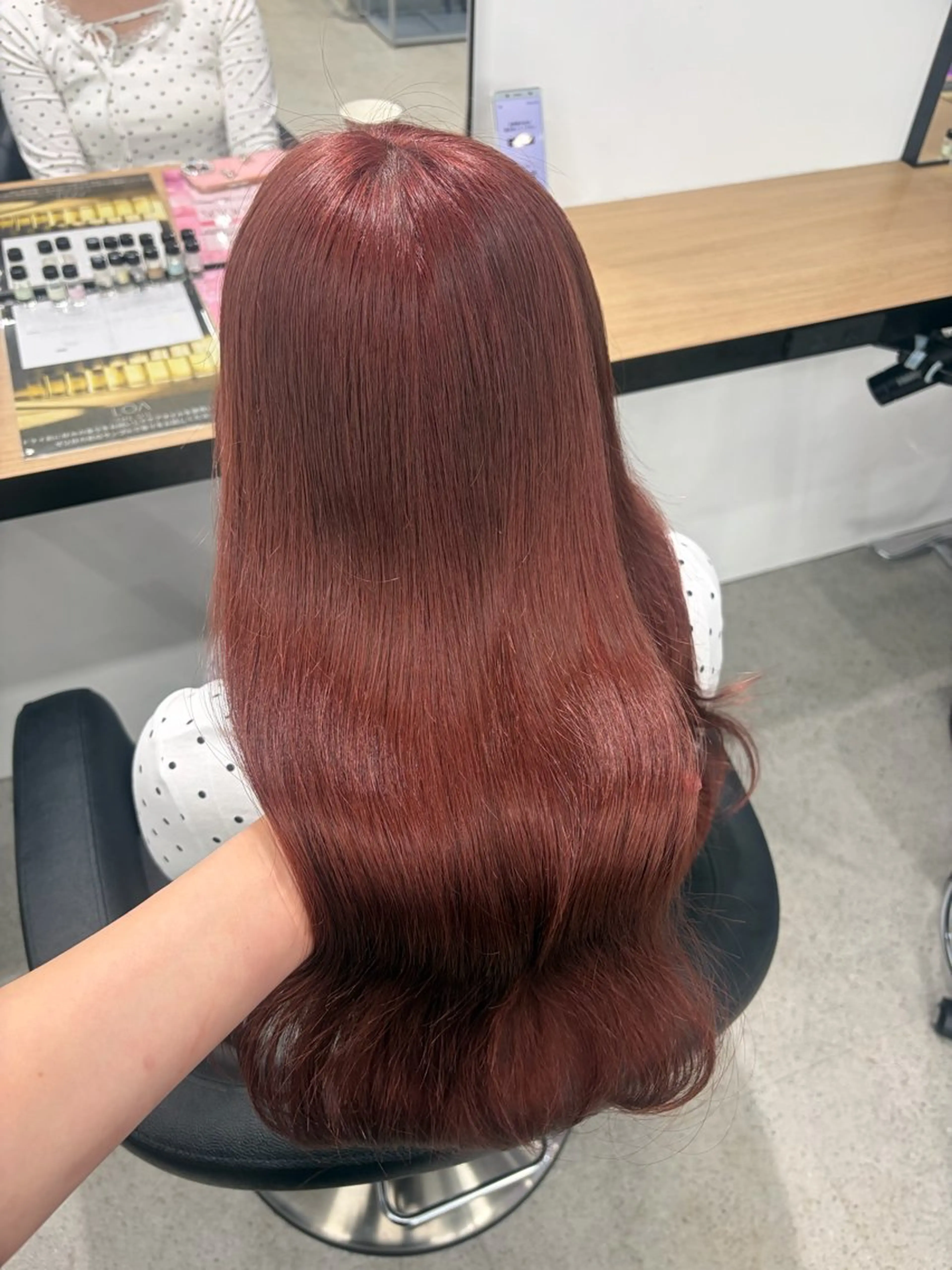 ロング カラー ブリーチ 髪質改善 トリートメント ヘアカラー 💗愛され暖色💗 ピンク/レッド💗のヘアスタイル