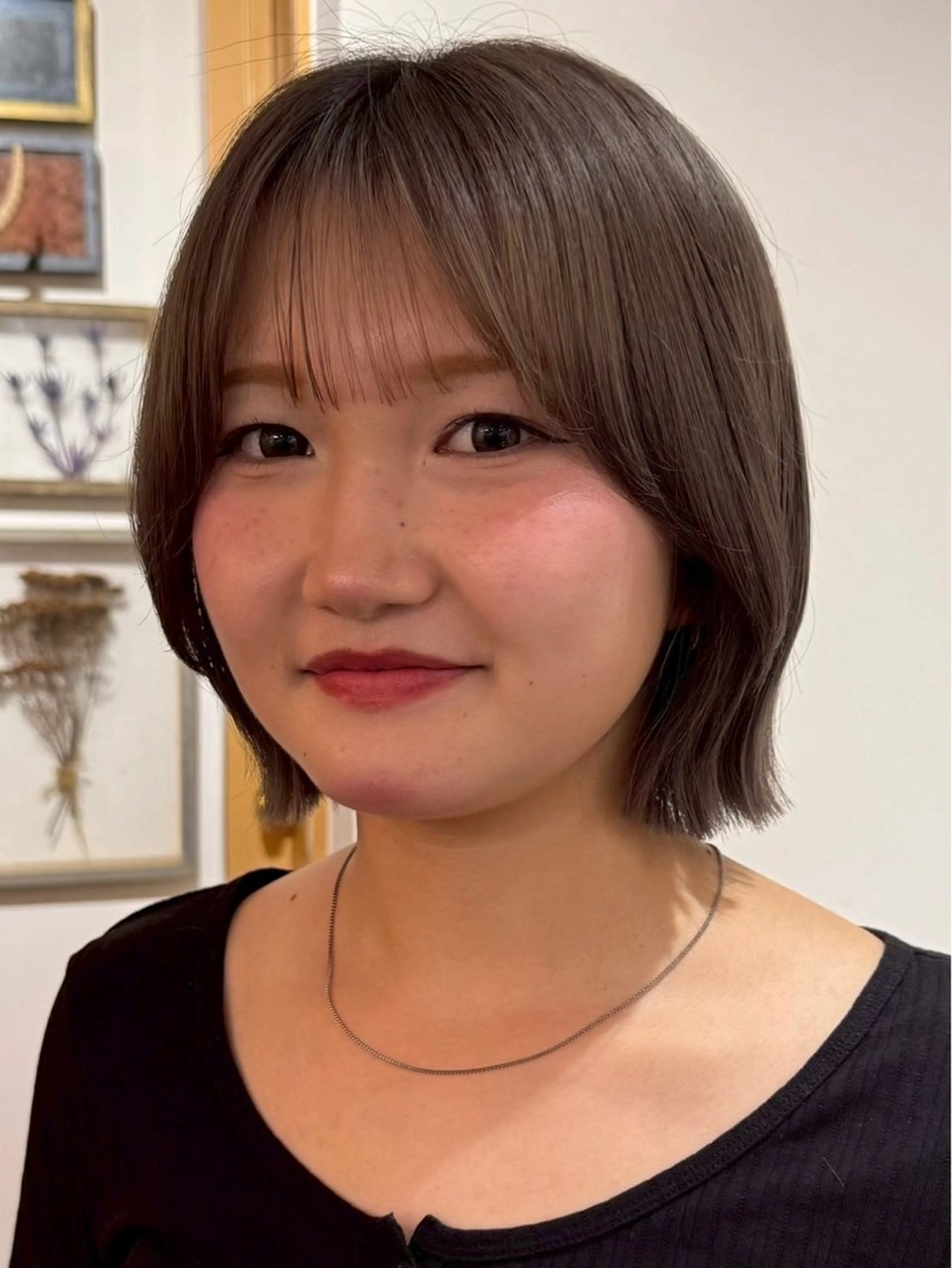 ショート 切りっぱなしボブ ボブ レイヤーカット カット トリートメント パーマ/ボブ/レイ ヤー💫SUZUKAのヘアスタイル