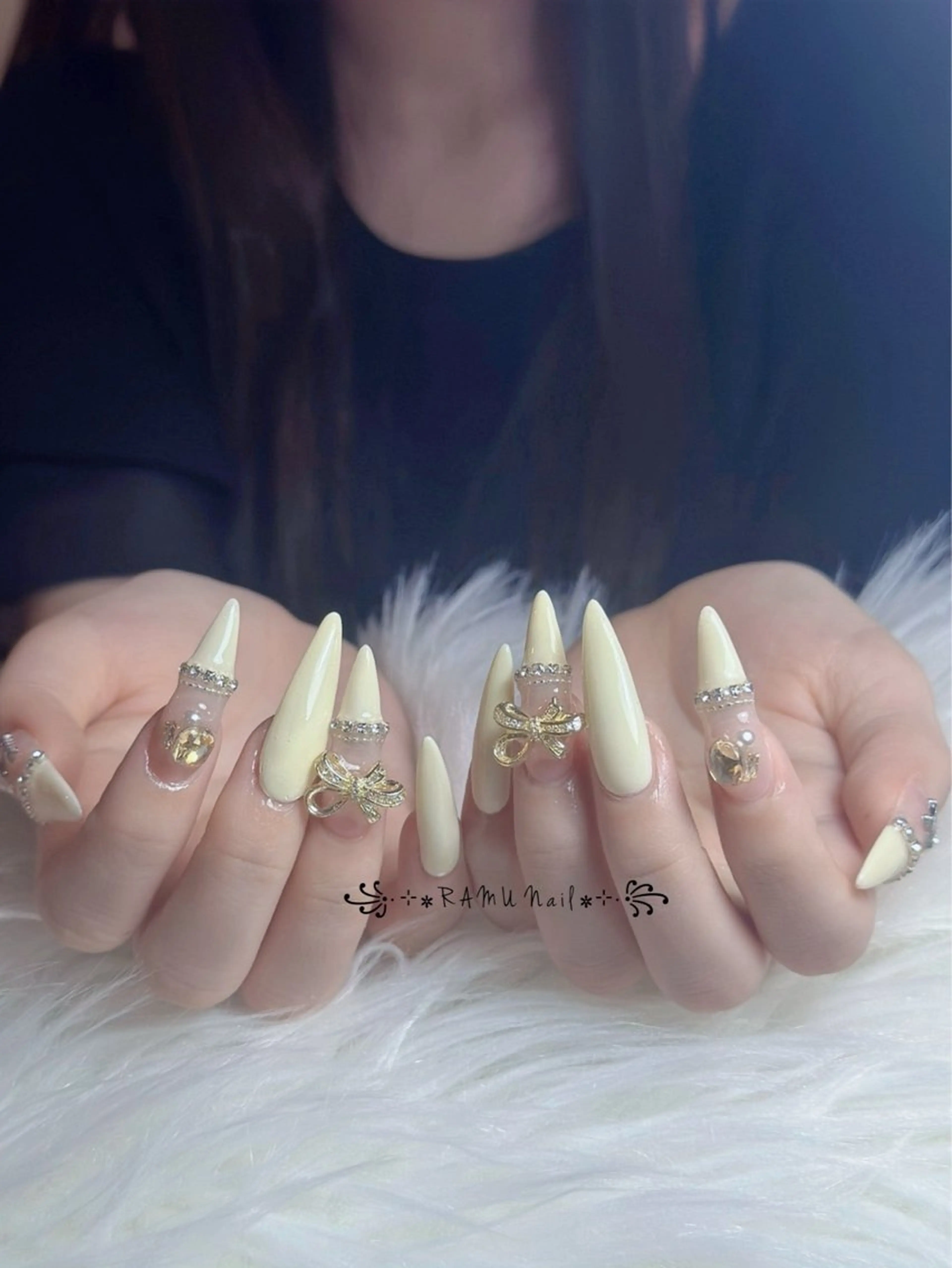 ネイル チークネイル フレンチネイル グラデーション キラキラネイル 韓国ネイル ハンドネイル RAMU_Nail 池袋店のネイルデザイン