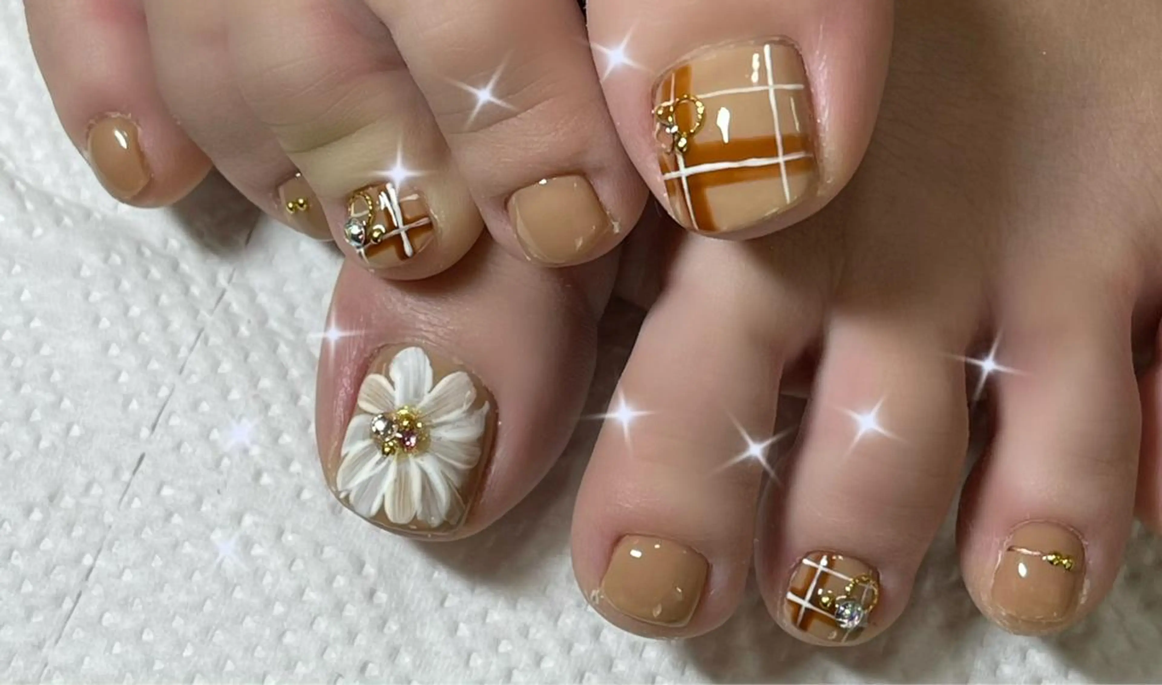 ネイル GLITTER NAILS高速長田のマツエク・マツパデザイン