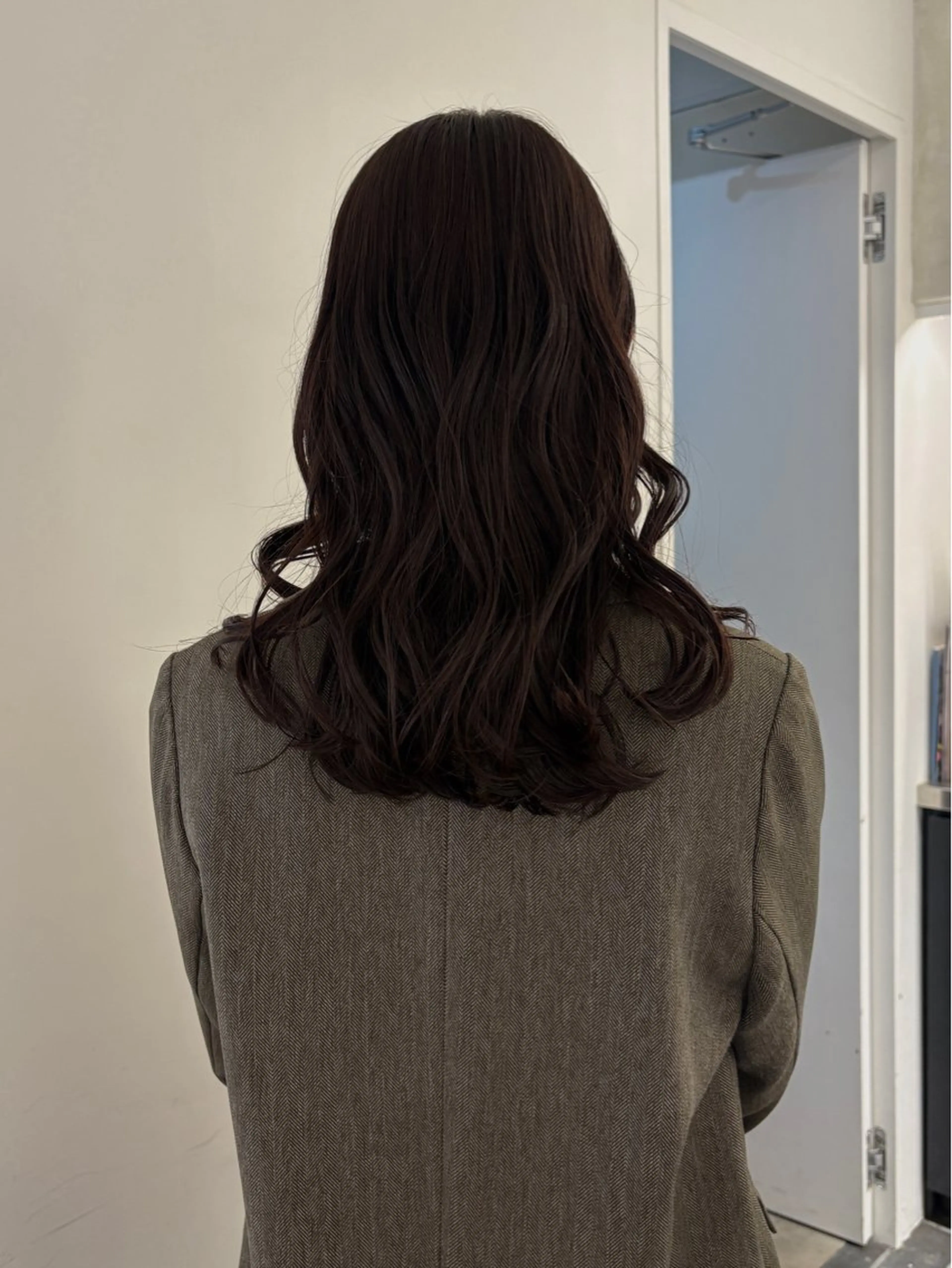 セミロング カラー UNBIRTHDAY MIUのヘアスタイル