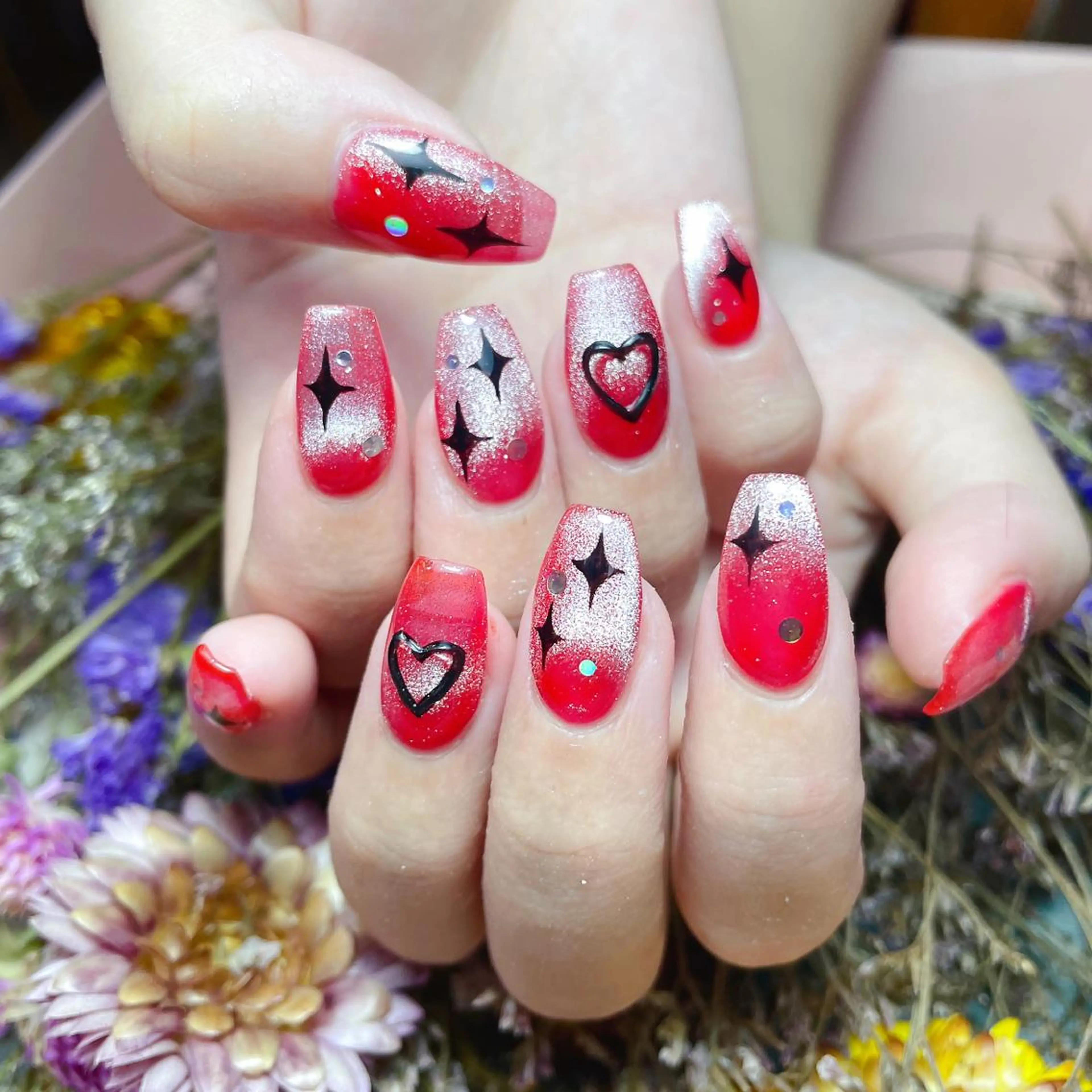 ネイル グラデーション キラキラネイル マグネットネイル ミラーネイル スカルプネイル ハンドネイル NailPrincess所属・princess スカルプ専門店のネイルデザイン