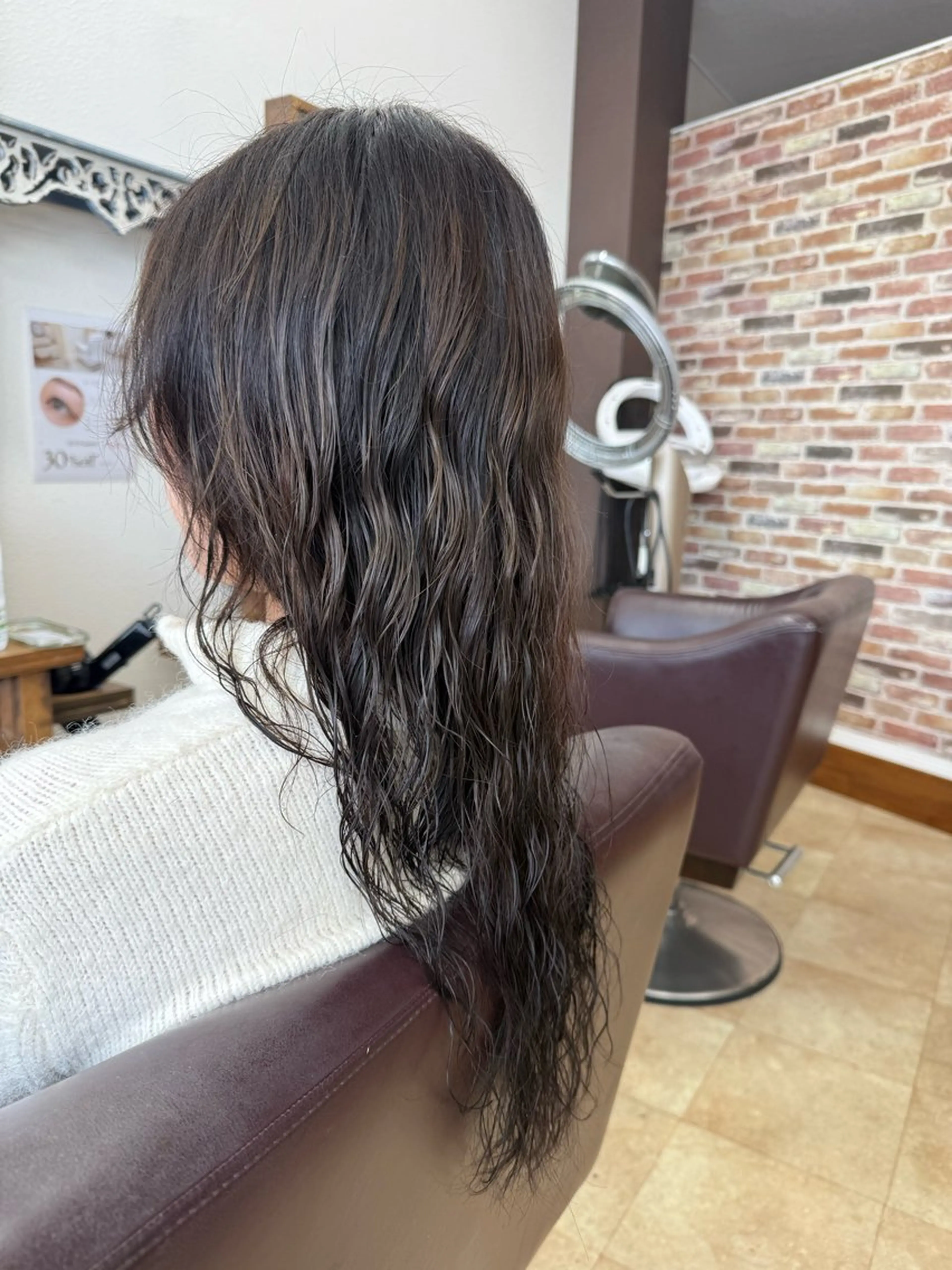 ロング カラー 上村華女 髪質改善カラーのヘアスタイル