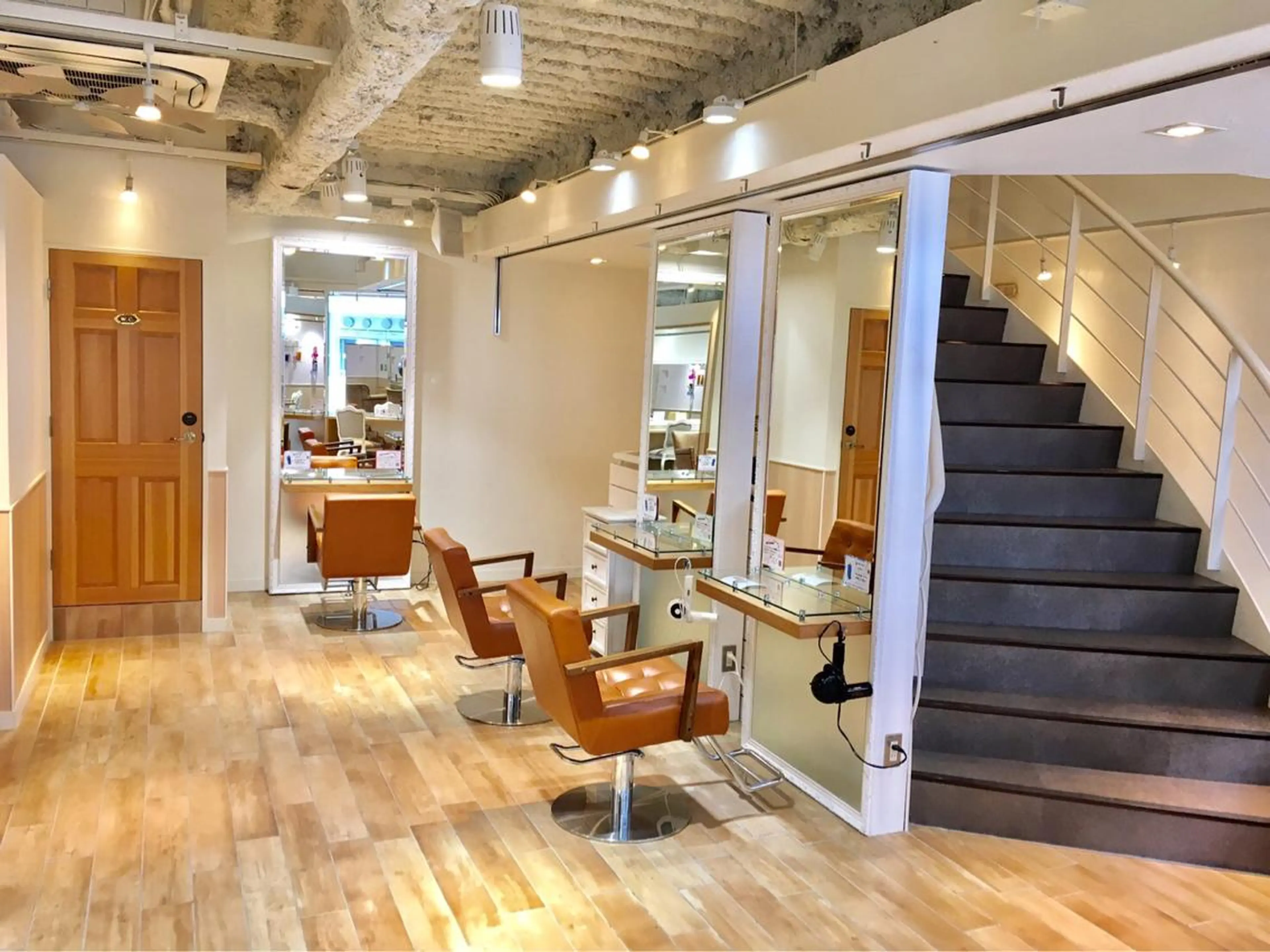 【ツヤ髪美容師】 ツダケイスケのヘアスタイル