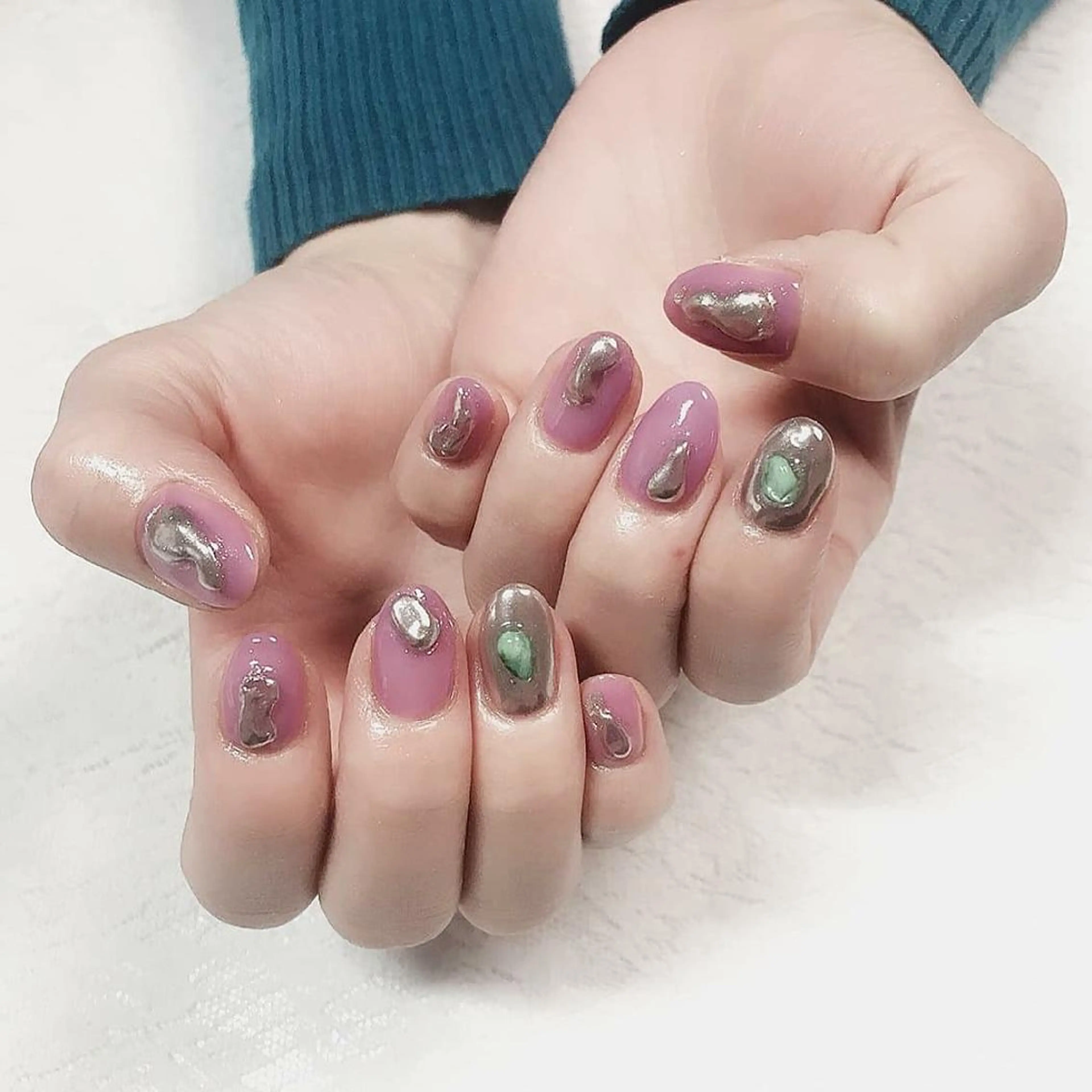 ネイル ミラーネイル ワンカラーネイル シンプルネイル ハンドネイル ハンドケア lylynail YUUKAのネイルデザイン
