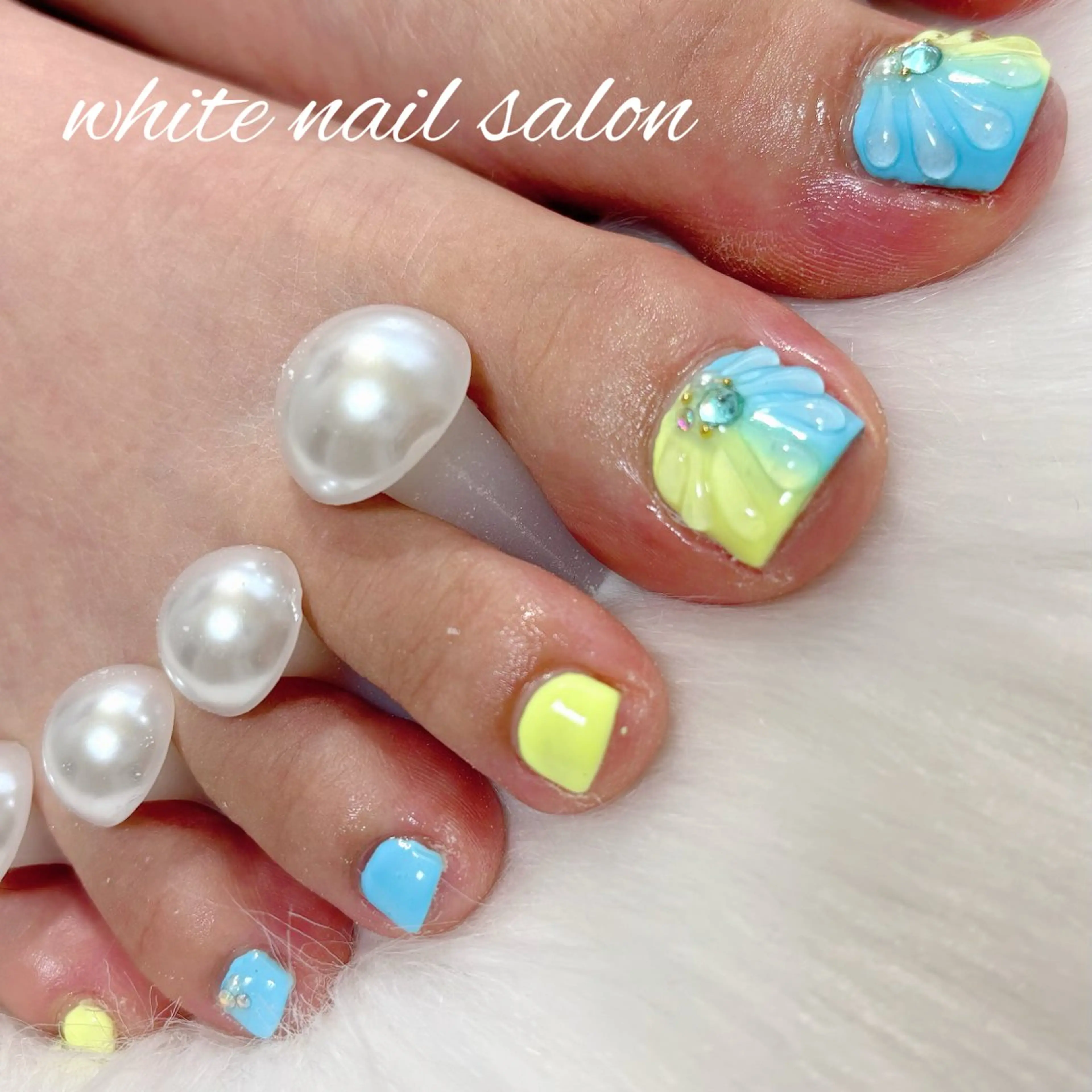 ネイル フットネイル フットネイル white nail salonのネイルデザイン
