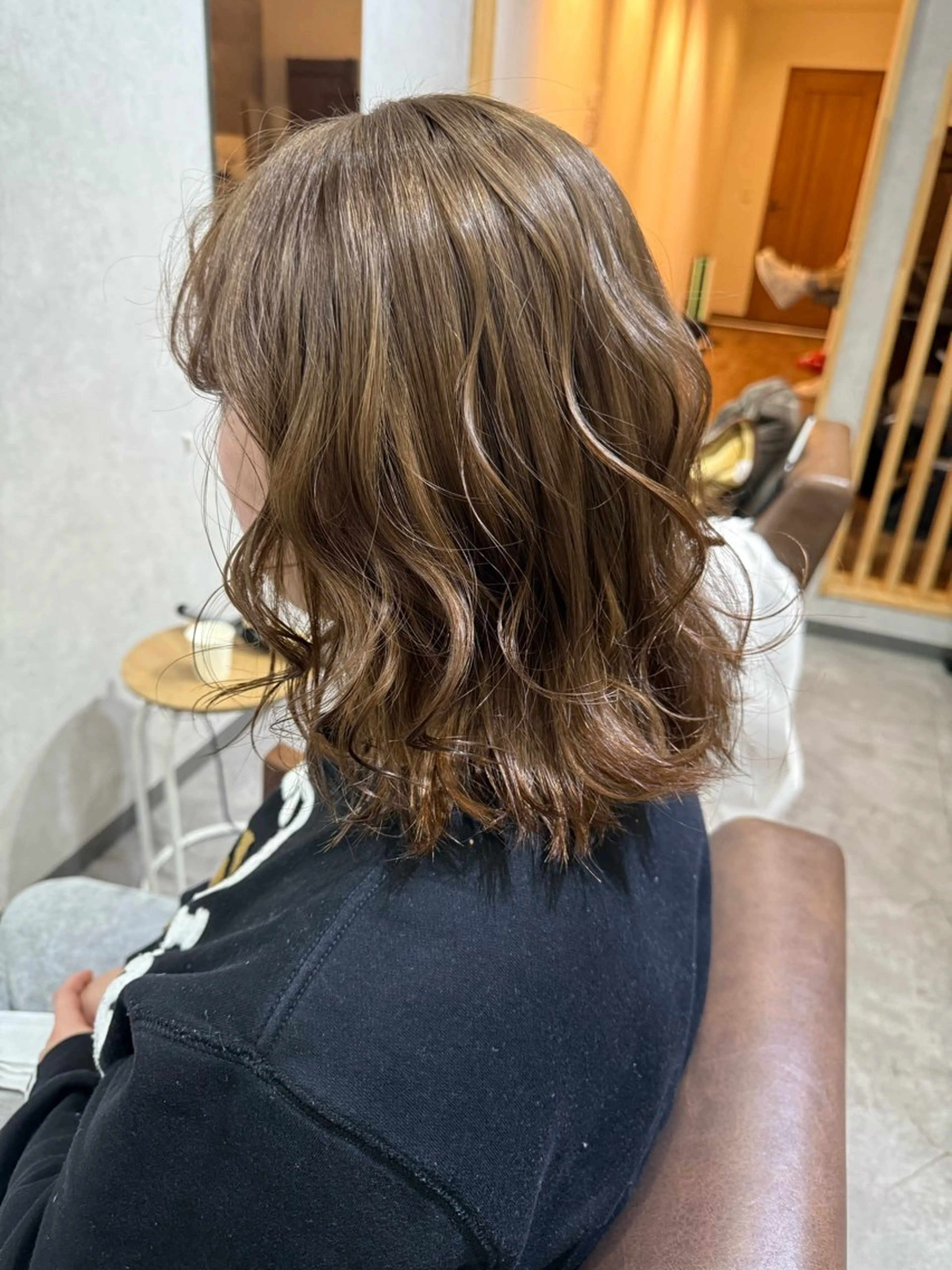 カラー Bish Yanaのヘアスタイル