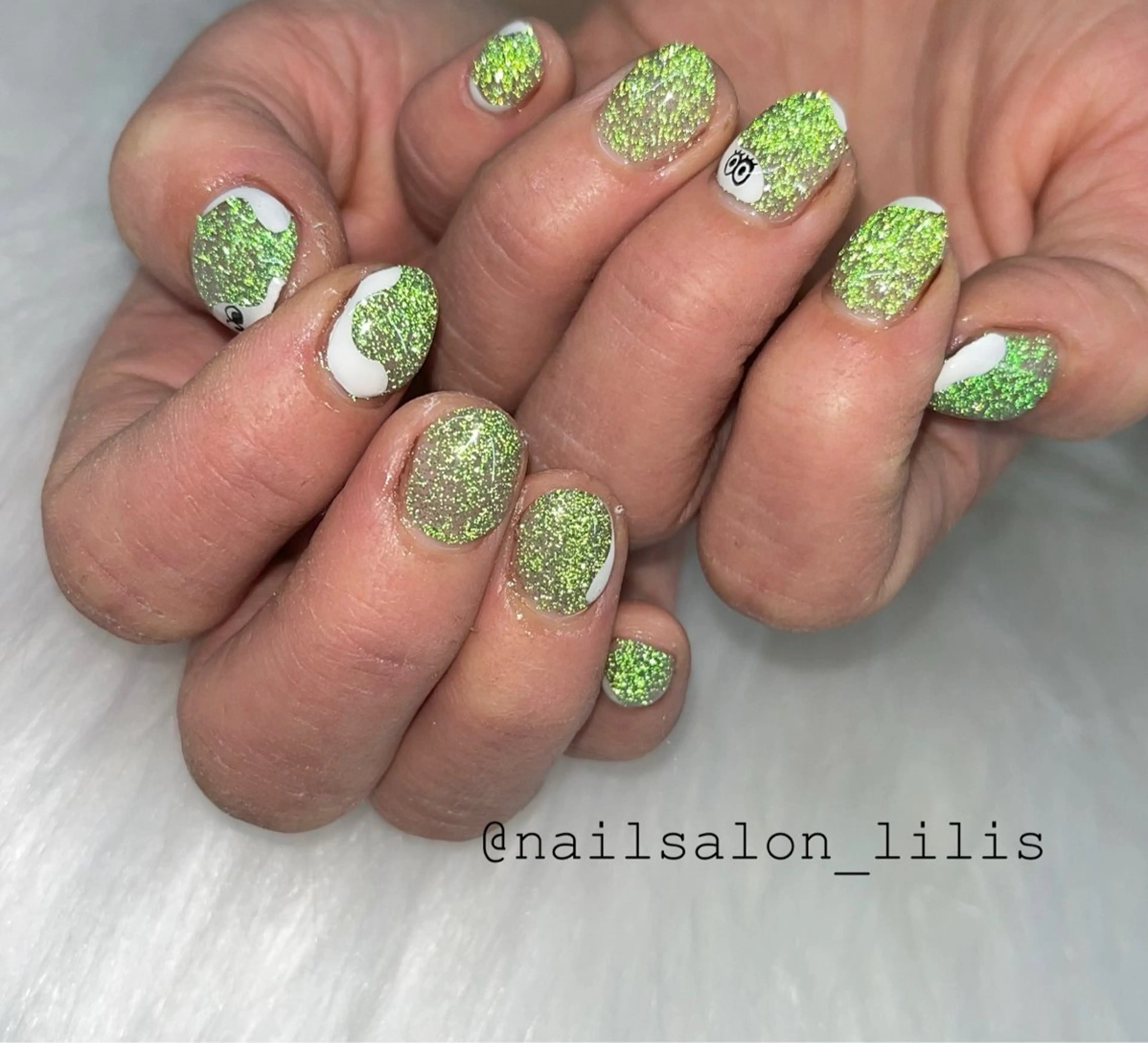 ネイル アートネイル フラッシュネイル ハンドネイル nailsalon Lilisのネイルデザイン