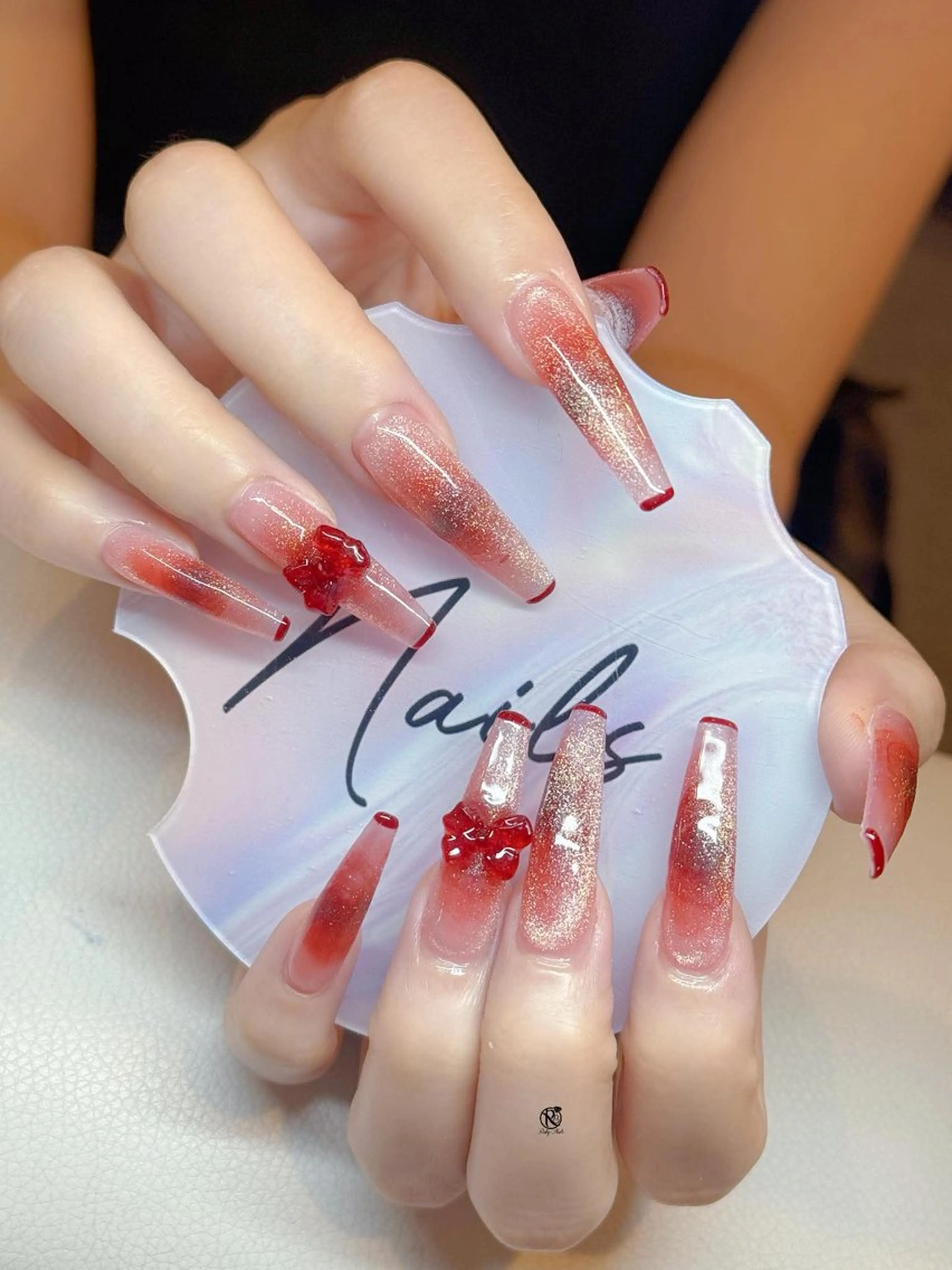ネイル ボルドー ブラウン チークネイル ドット フットネイル ハンドネイル Ruby Nail 霞ヶ関店のネイルデザイン