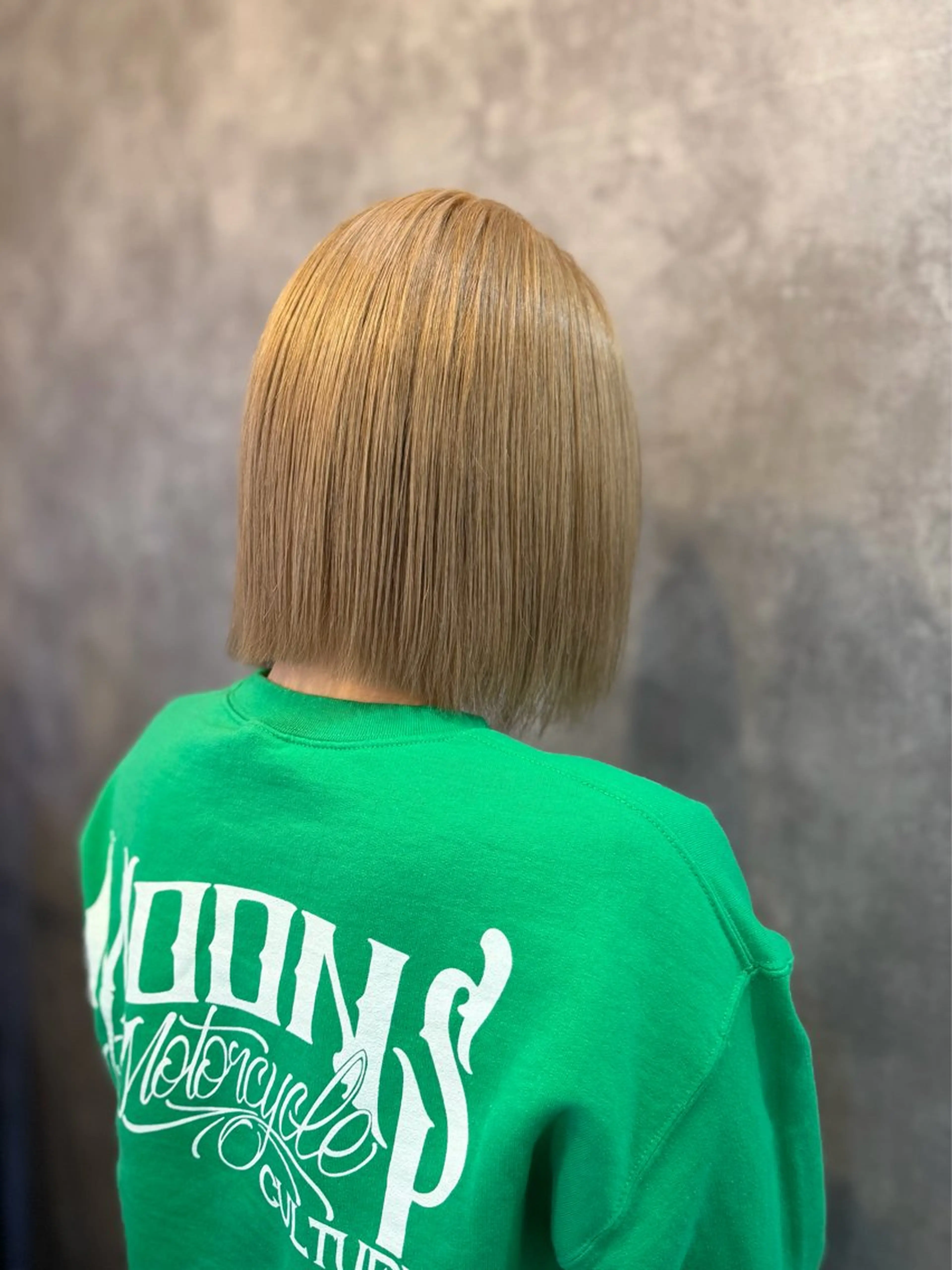 カラー ハイトーンカラー ボブ ARARE HAIR みゆきのヘアスタイル