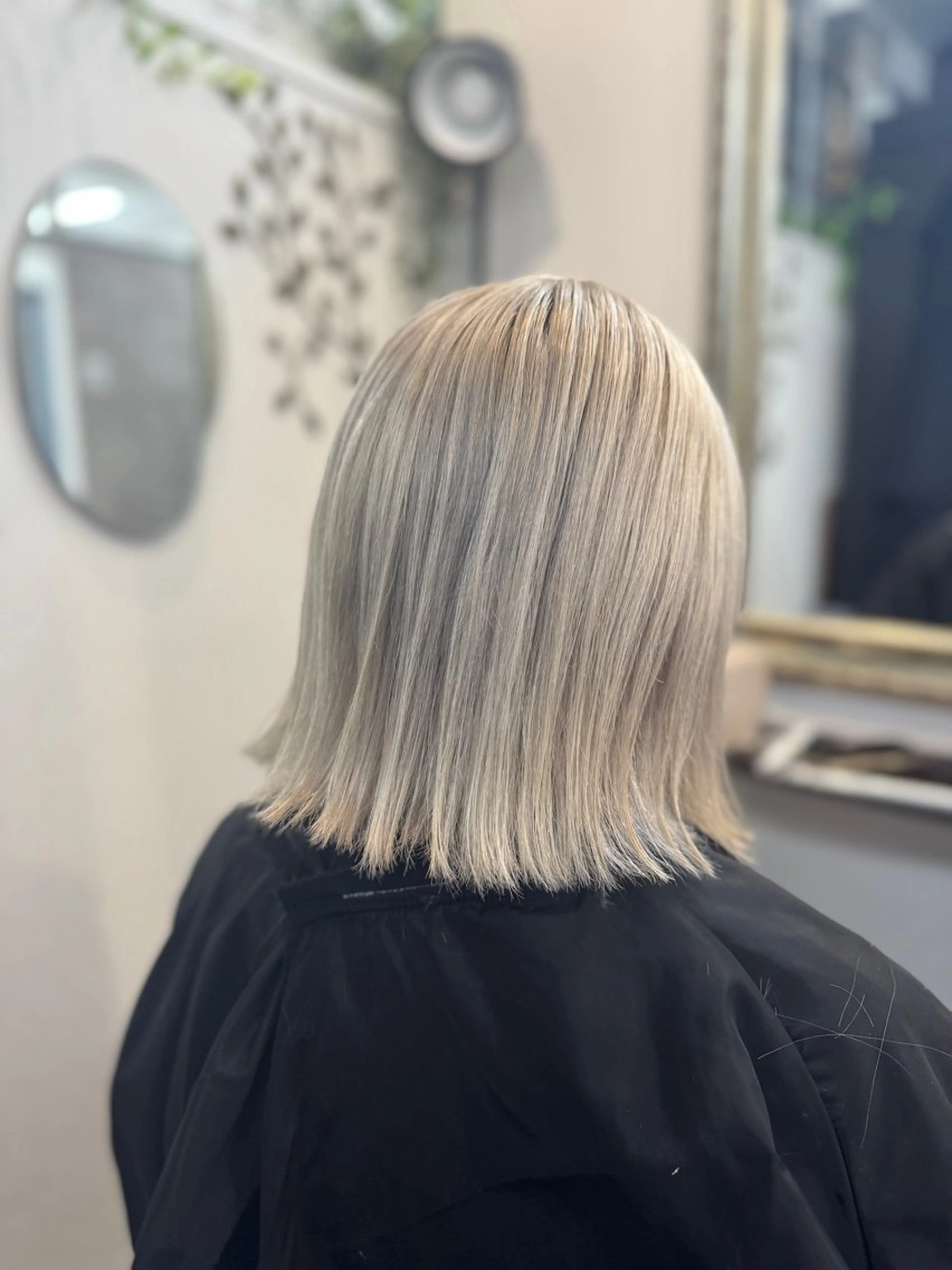 ミディアム カラー Unjour Kanaのヘアスタイル