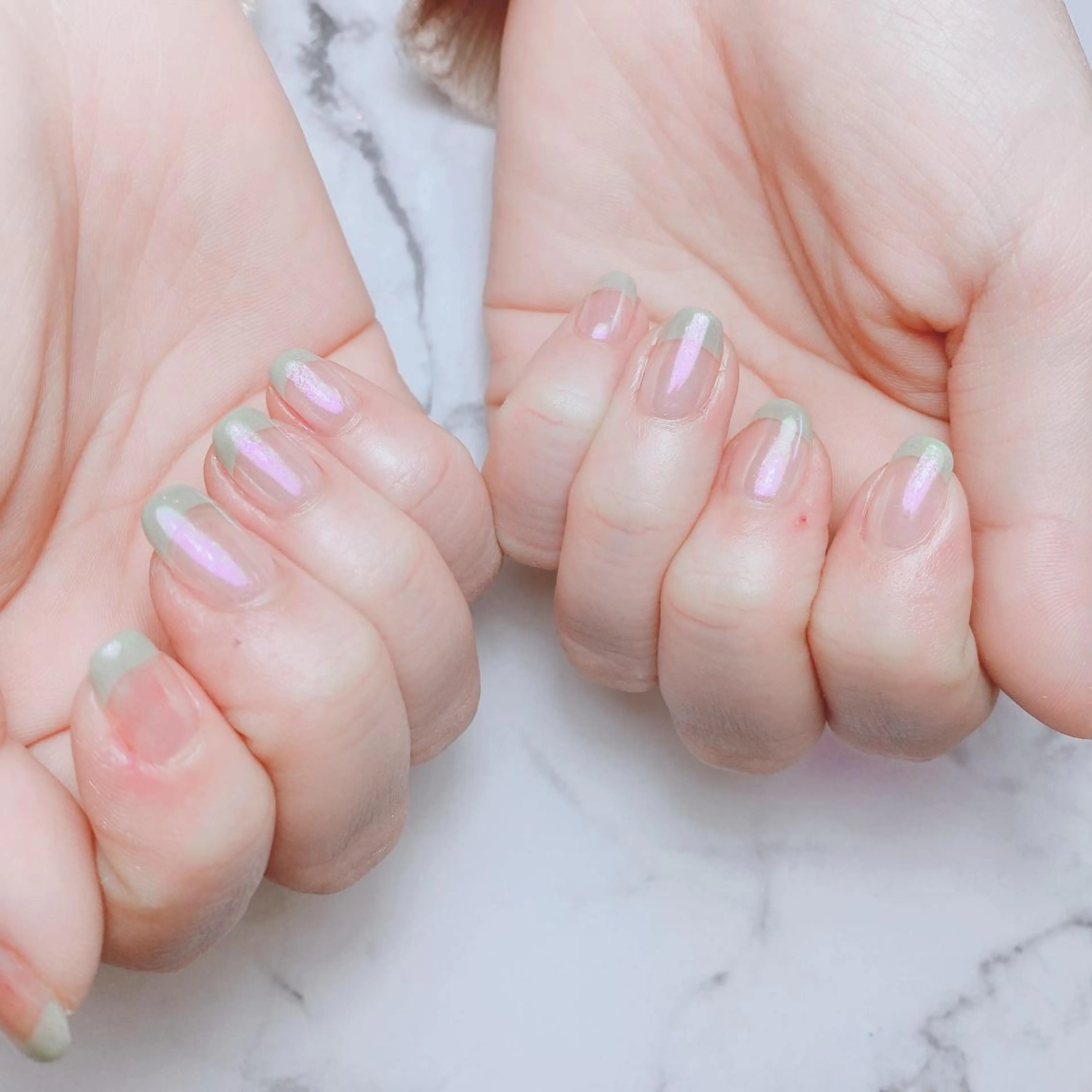 ネイル フレンチネイル ミラーネイル 石原 夕華のネイルデザイン