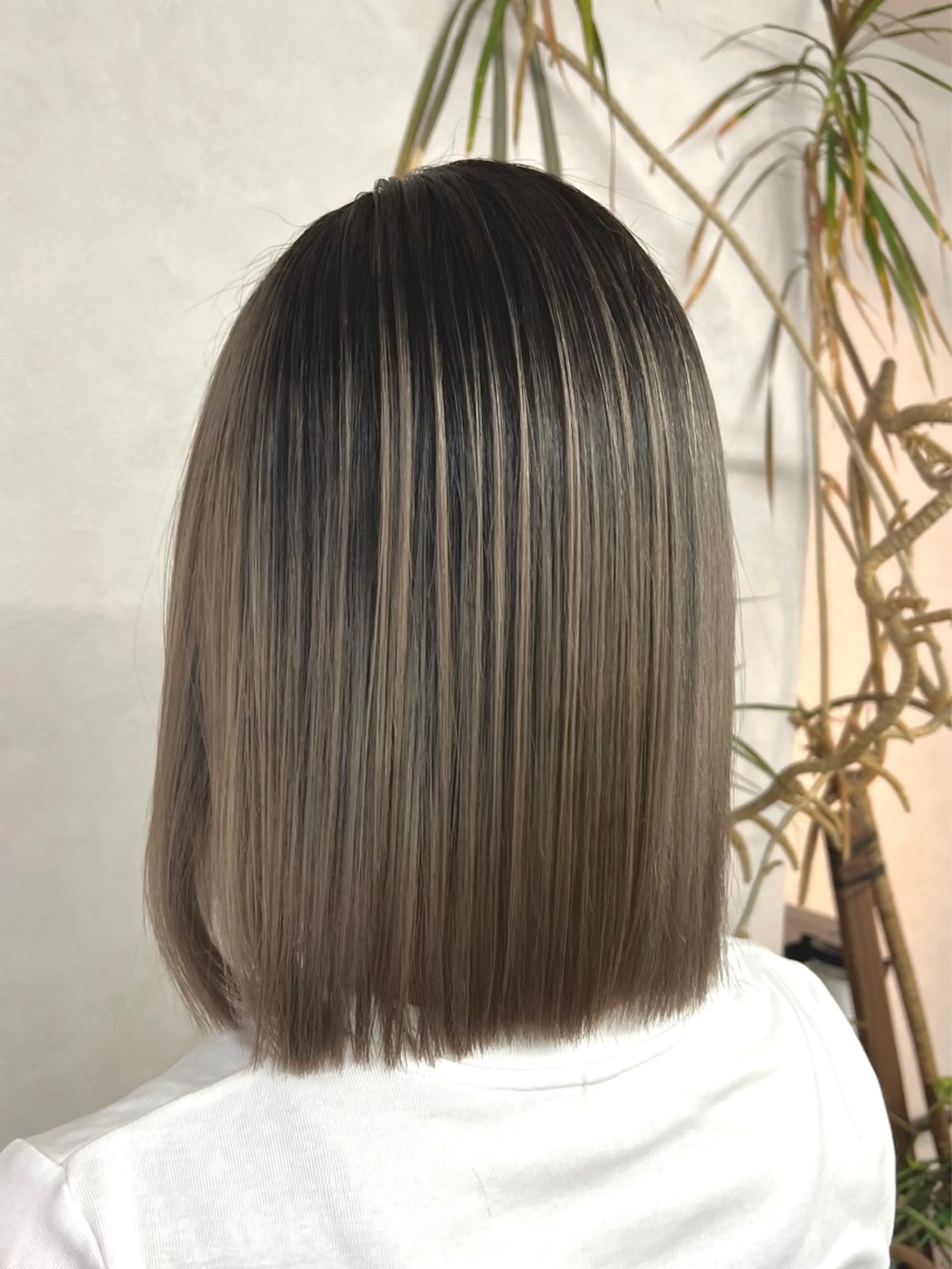 ミディアム ハイライト トリートメント ヘアカラー SALOWIN横浜suite店所属・🌷かわばた めい🌷のヘアスタイル