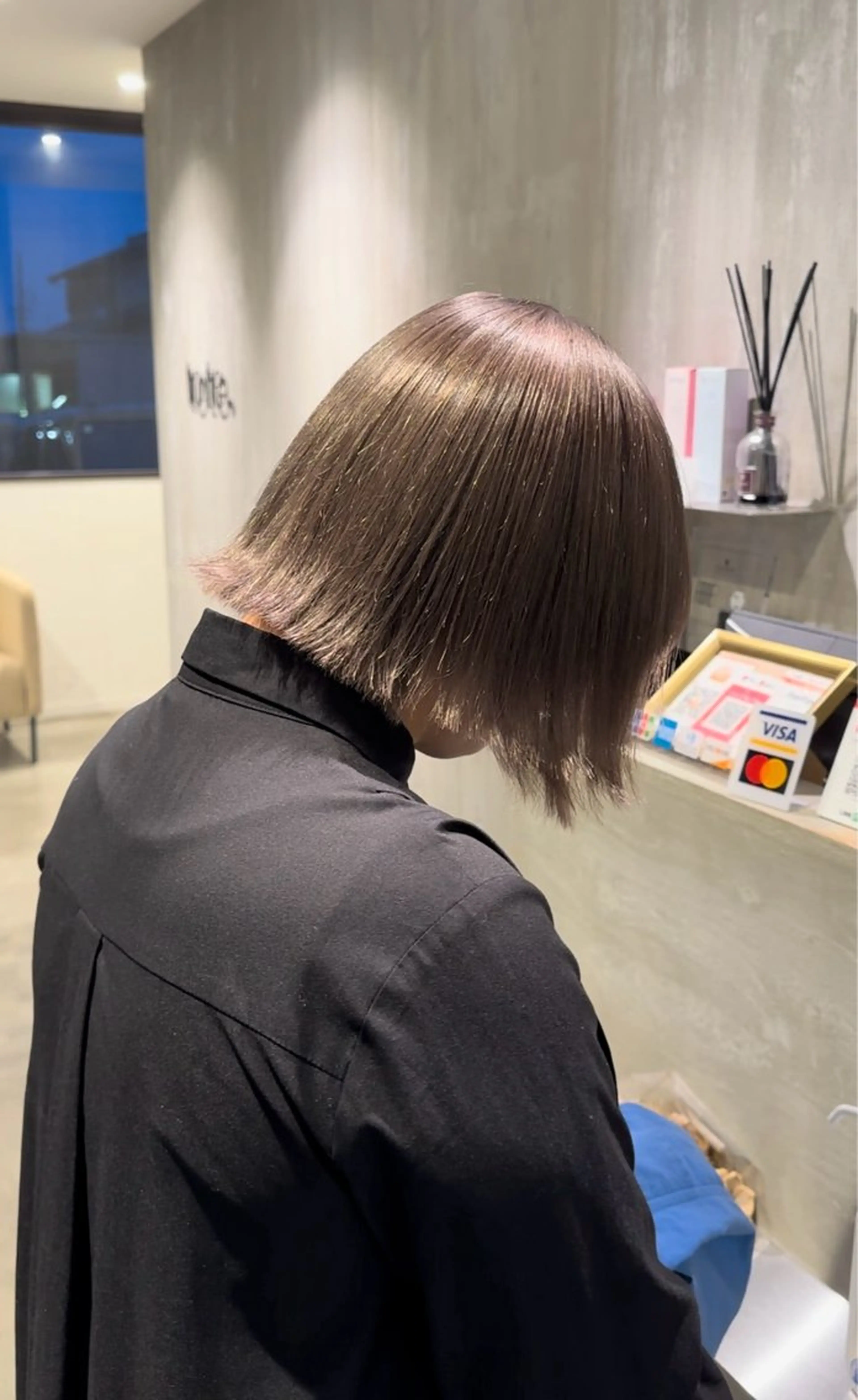 ショート カラー ベージュカラー ブリーチ グレージュ ミルクティーグレージュ 各務原/カラー/ブリ ーチお任せください！のヘアスタイル