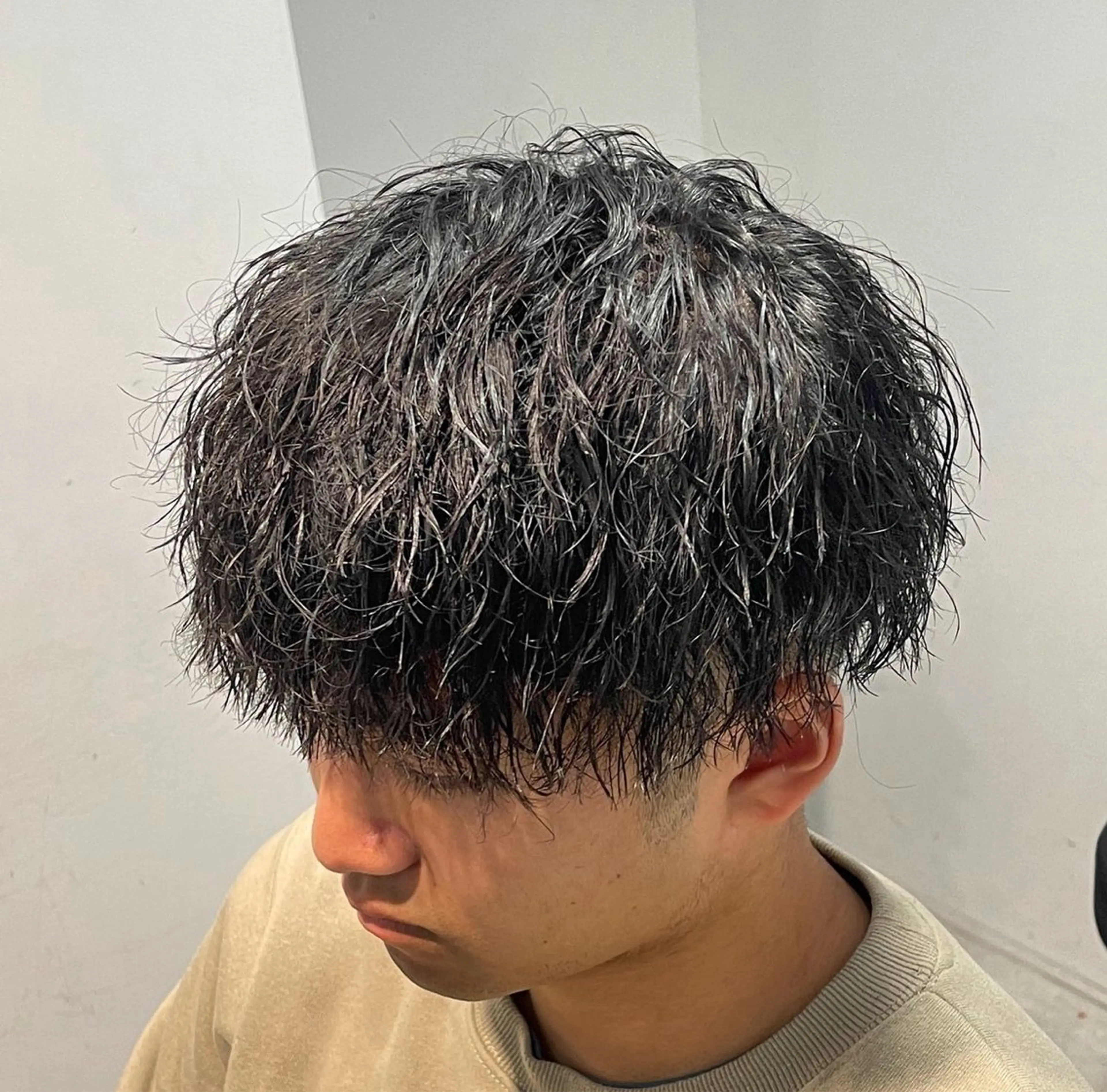 【初パーマにおすすめ】カット+縦落ち 緩めパーマの写真