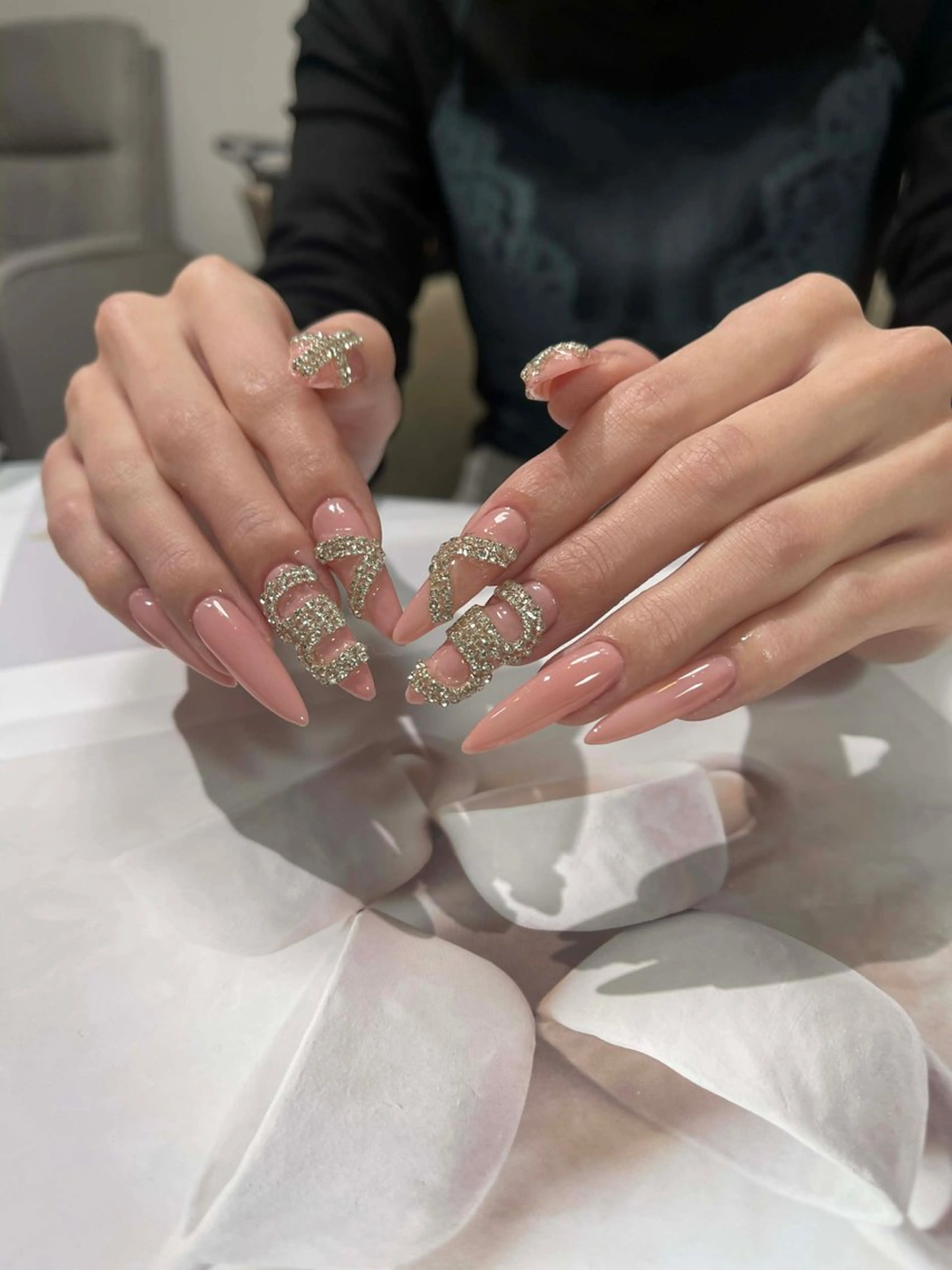 ネイル ハンドネイル 🩷KaRin🩷 チップ長さ出し専門のネイルデザイン