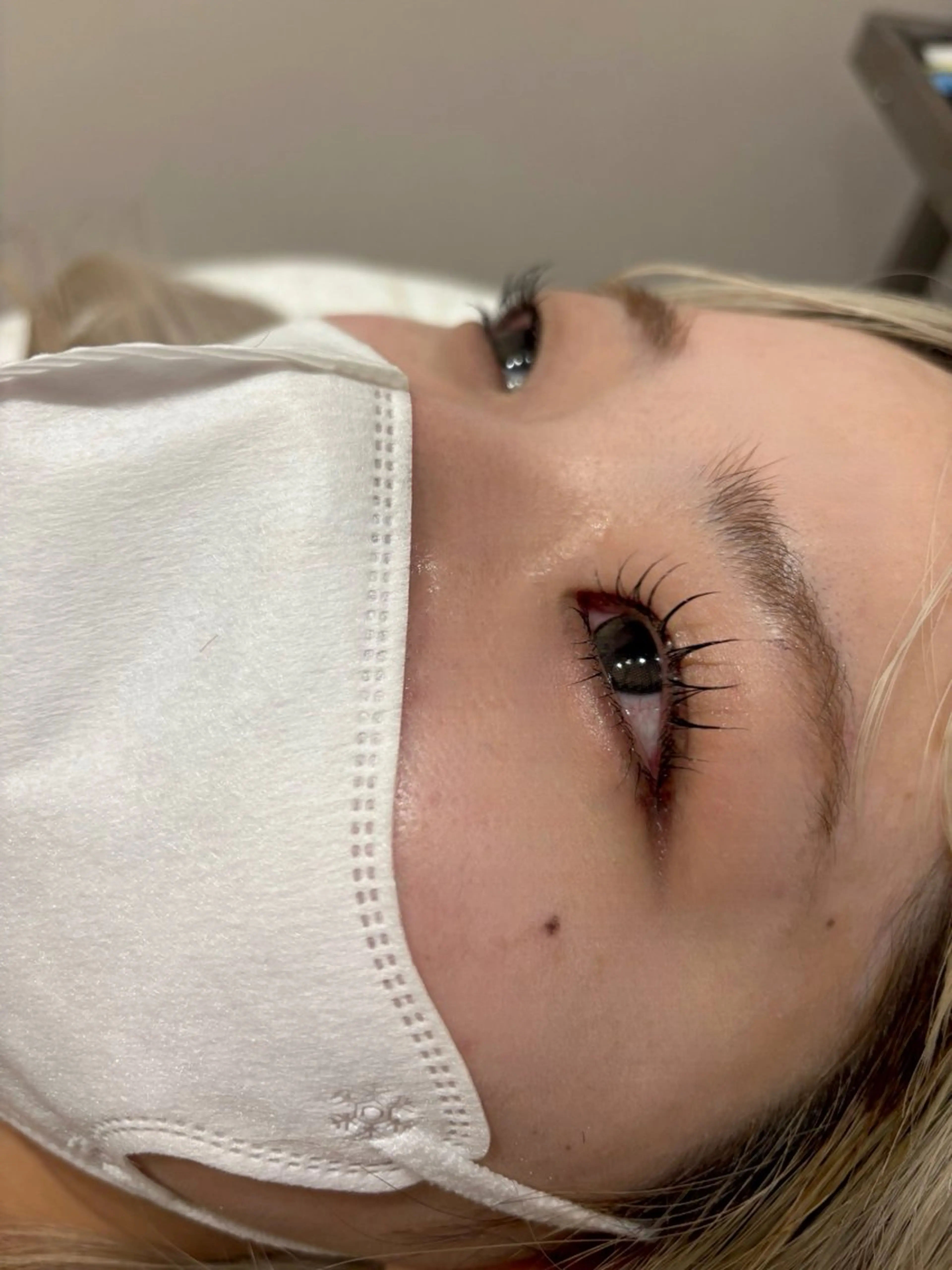 下まつげパーマのみの写真