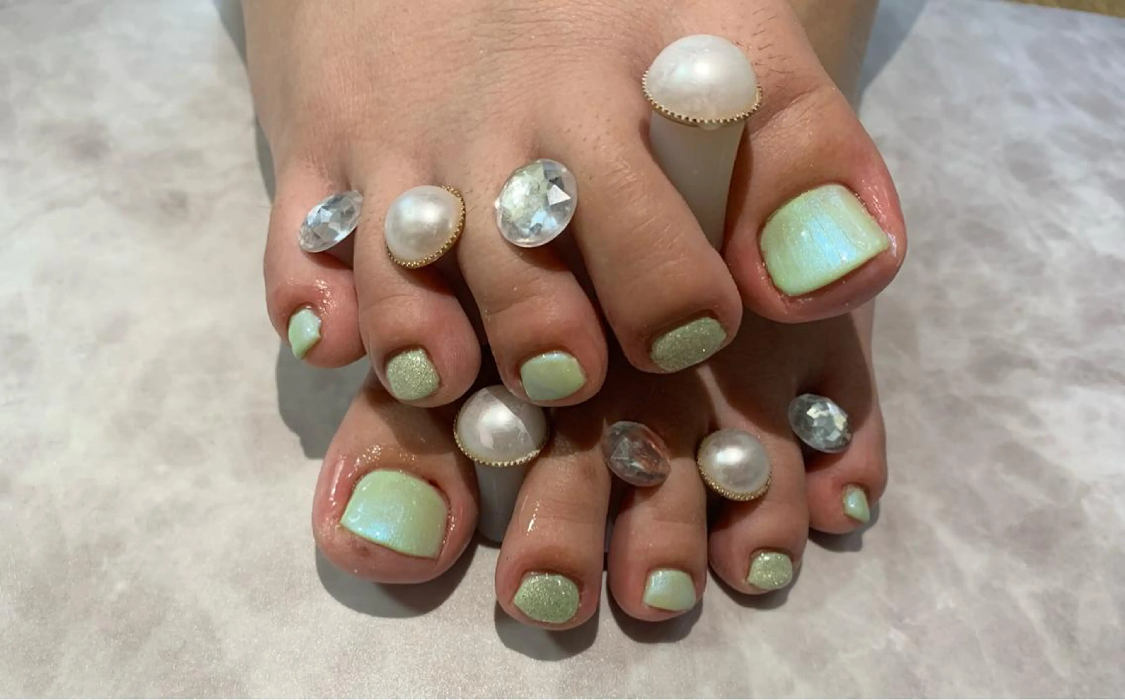 ネイル ワンカラーネイル フットネイル Ruana Nailのネイルデザイン