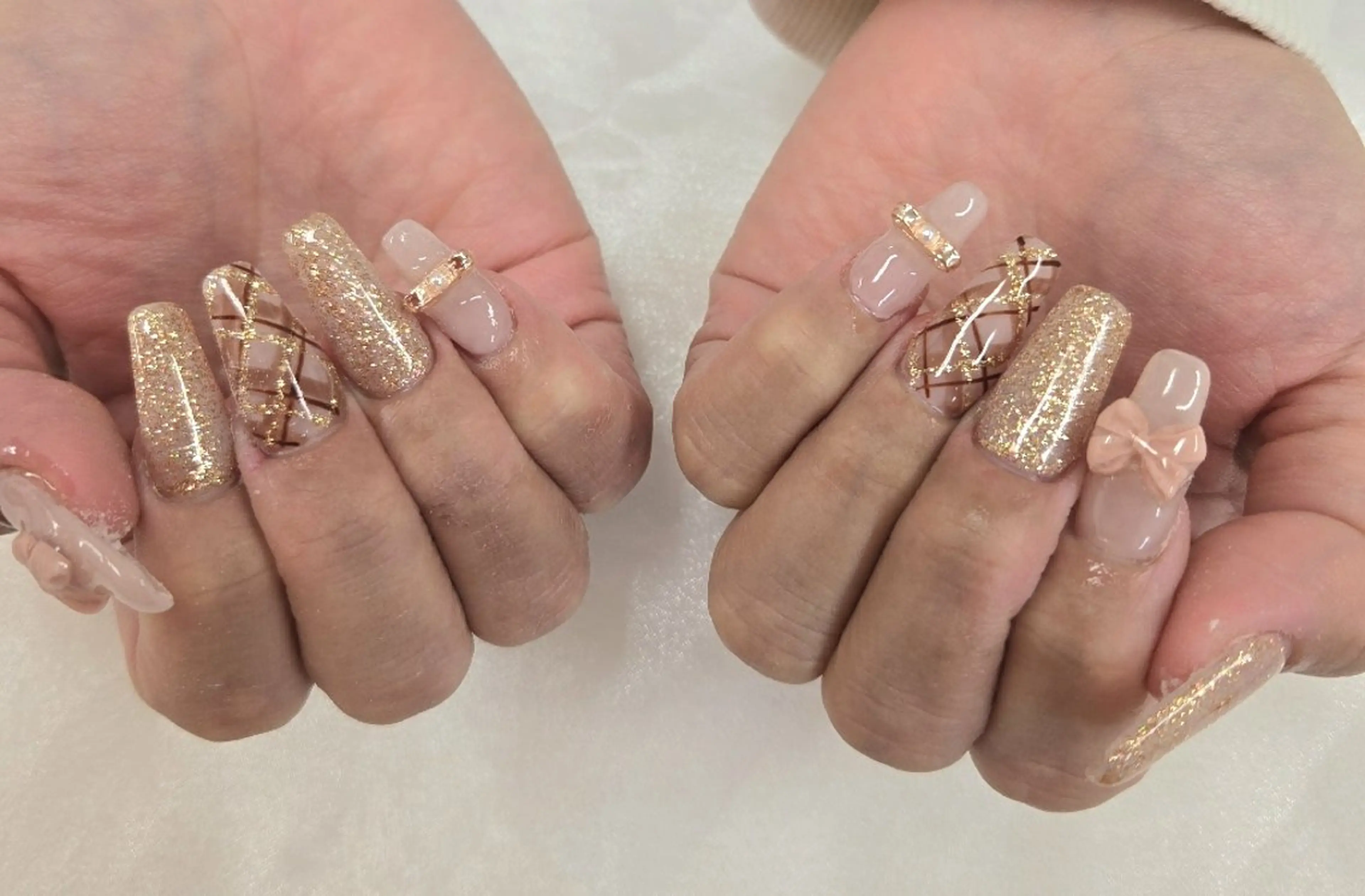 ネイル アートネイル オーロラネイル チークネイル ジェルネイル グラデーション ハンドネイル 河野ちえ (雑誌掲載サロン)のネイルデザイン