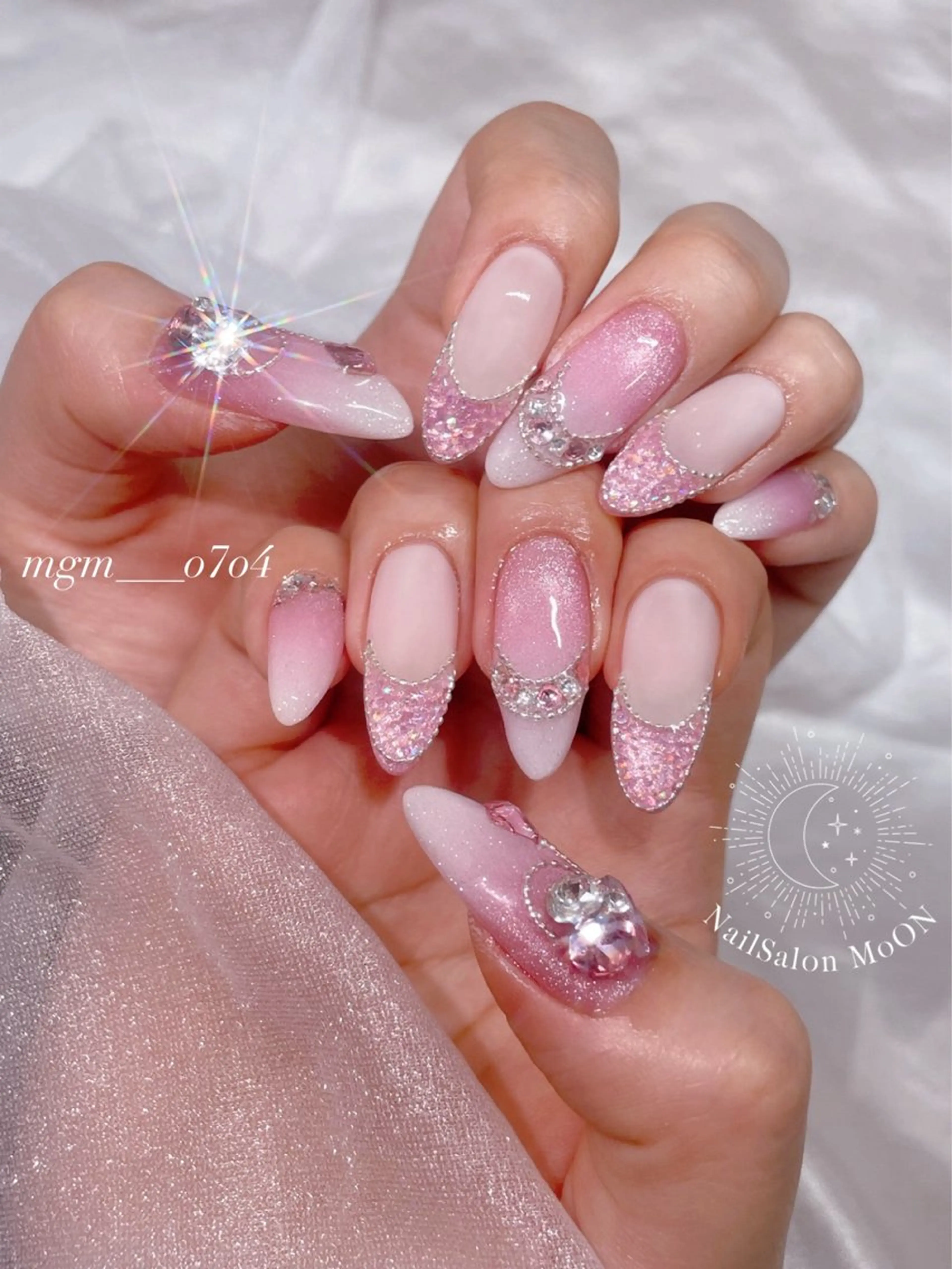ハンドネイル ハンドケア MoON...❤︎ MeGuのネイルデザイン