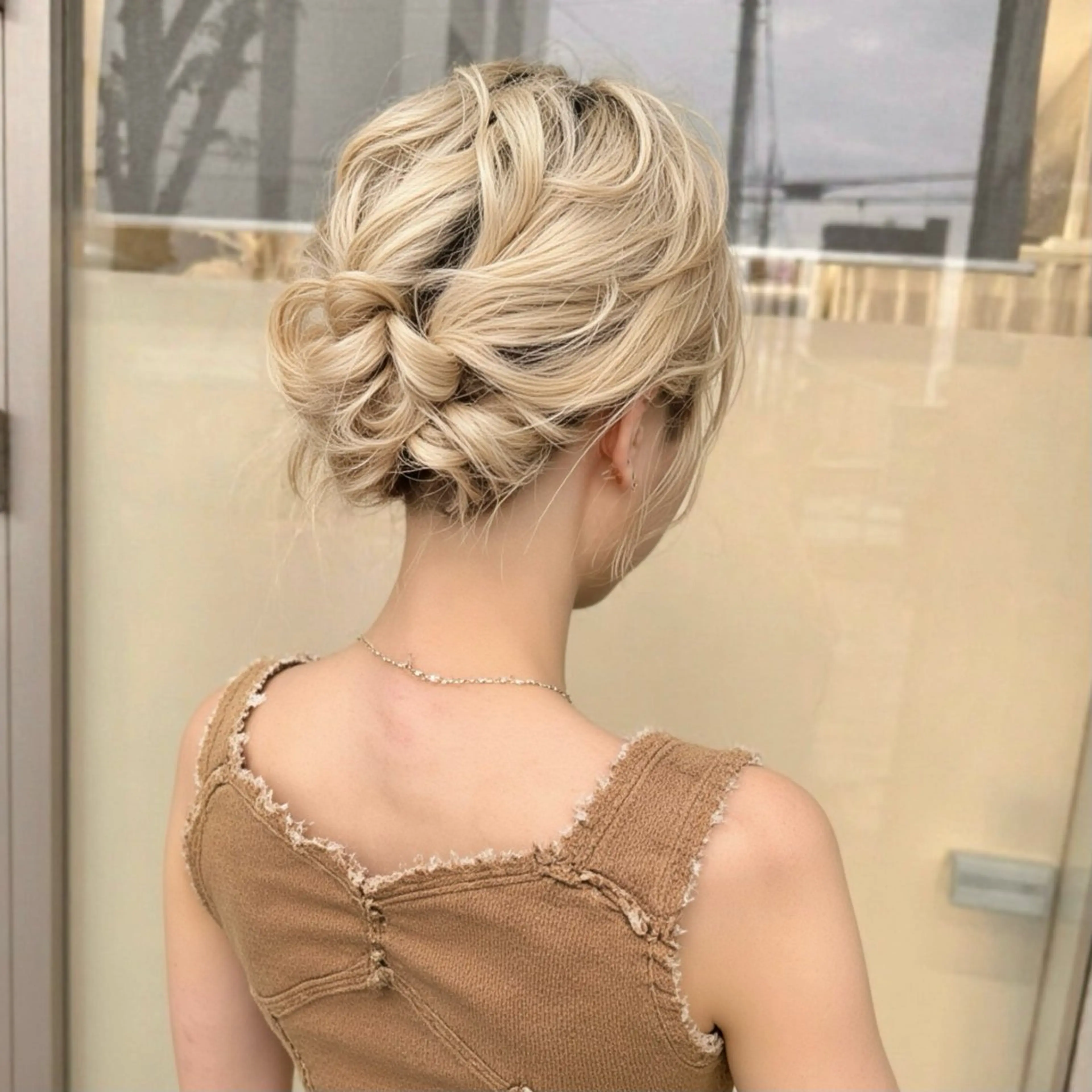 ミディアム ヘアセット 会田有紀 /切りっぱなしボブのヘアスタイル