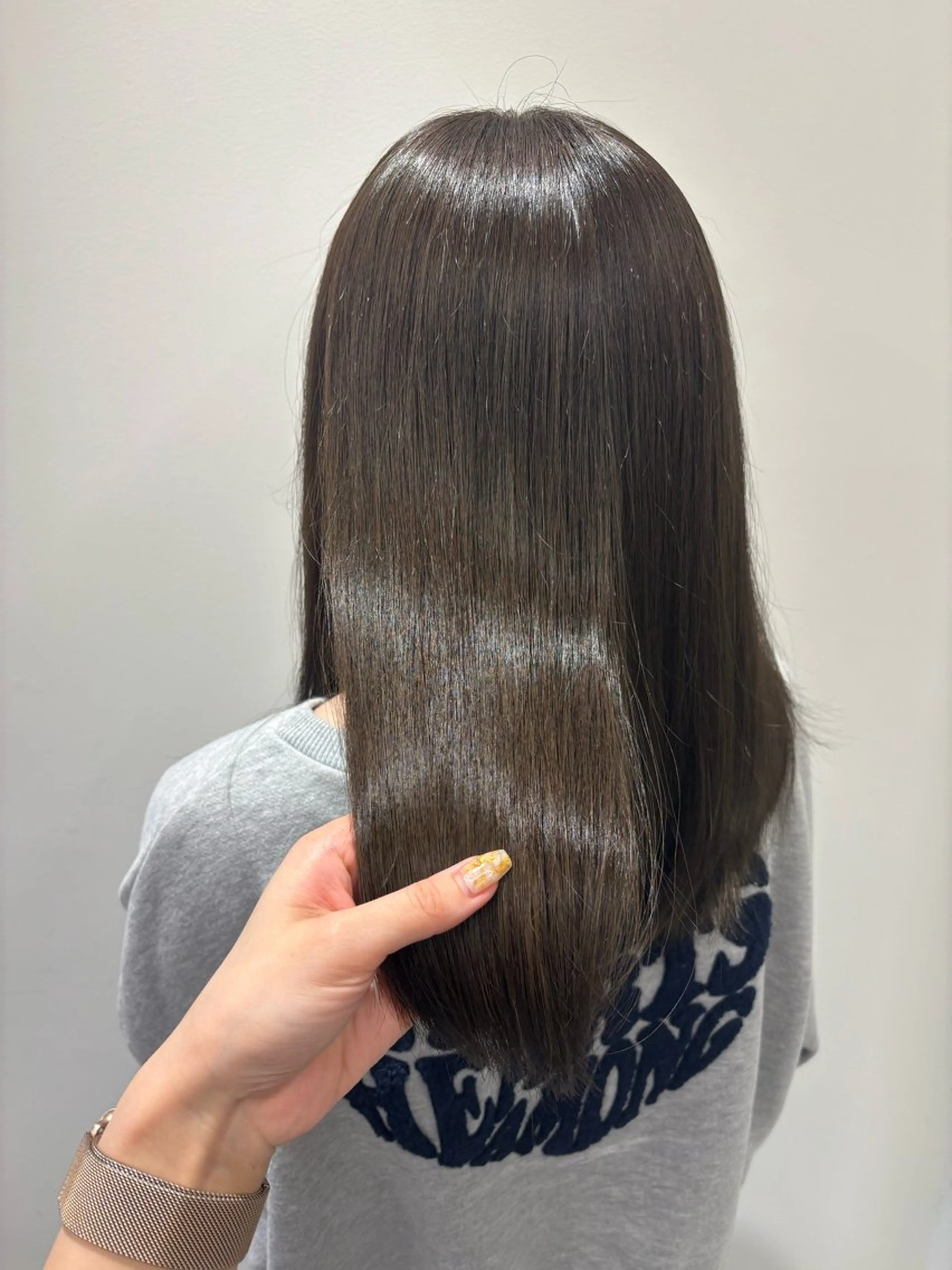 セミロング ミズノ アイ 🪅のヘアスタイル