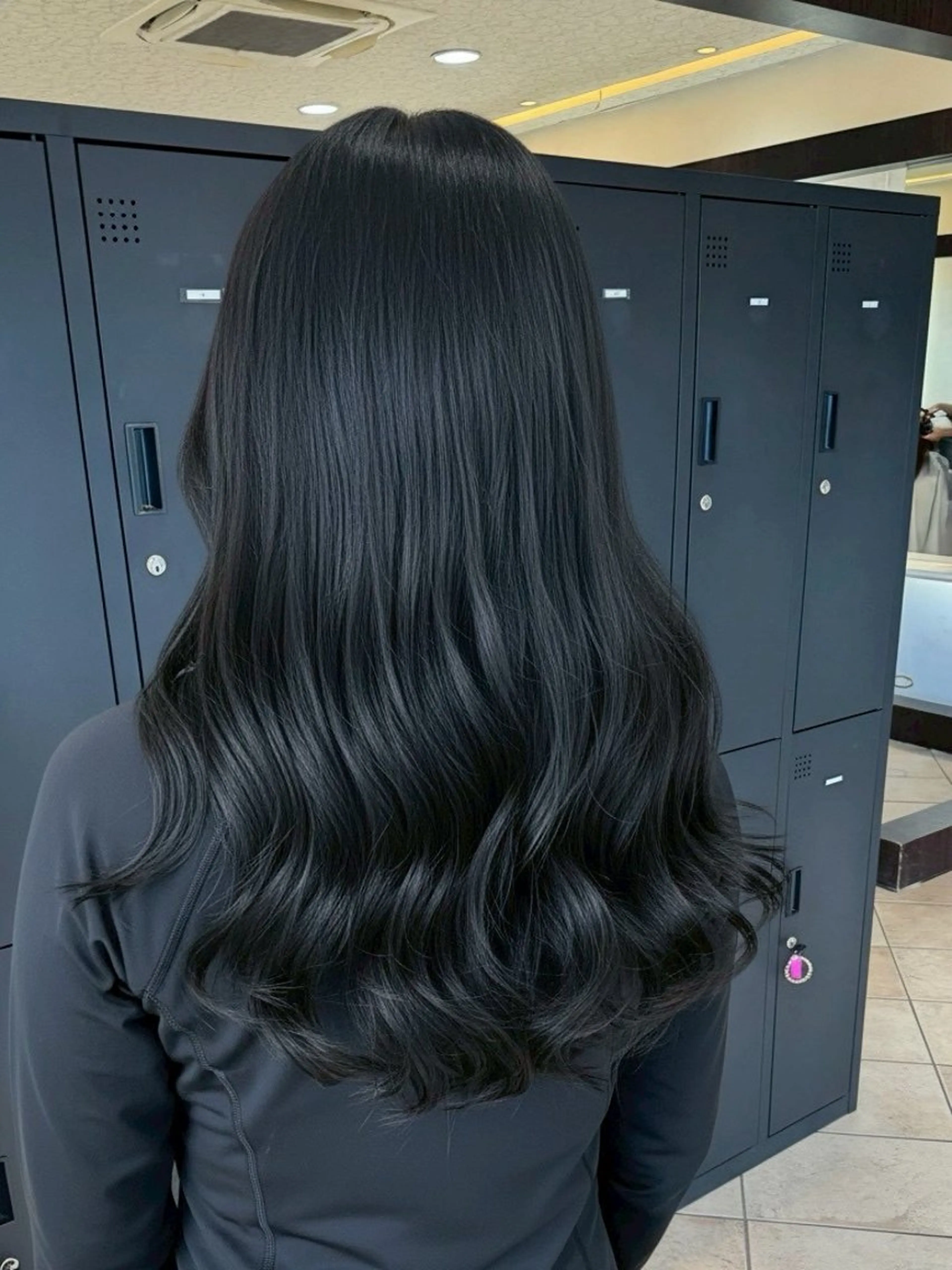 ロング カラー ヘアカラー 𝗠𝗜𝗞𝗨︎ ︎✦︎.ワンカラーのヘアスタイル