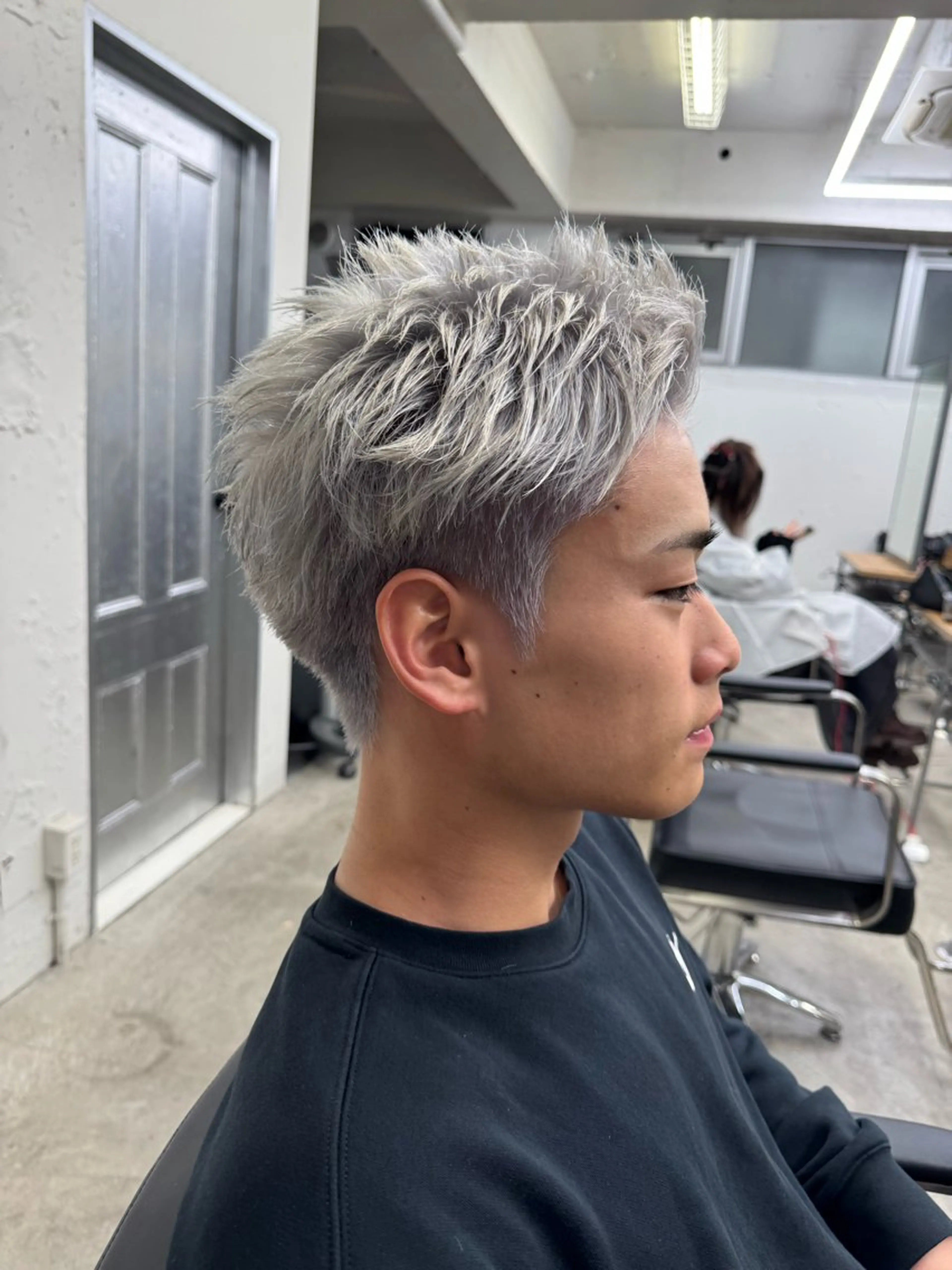 ショート カラー メンズ メンズブリーチ メンズショート スパイキーショート ブリーチ ダブルカラー カット ヘアカラー トリートメント 💈メンズ特化💈 TASUKUのヘアスタイル