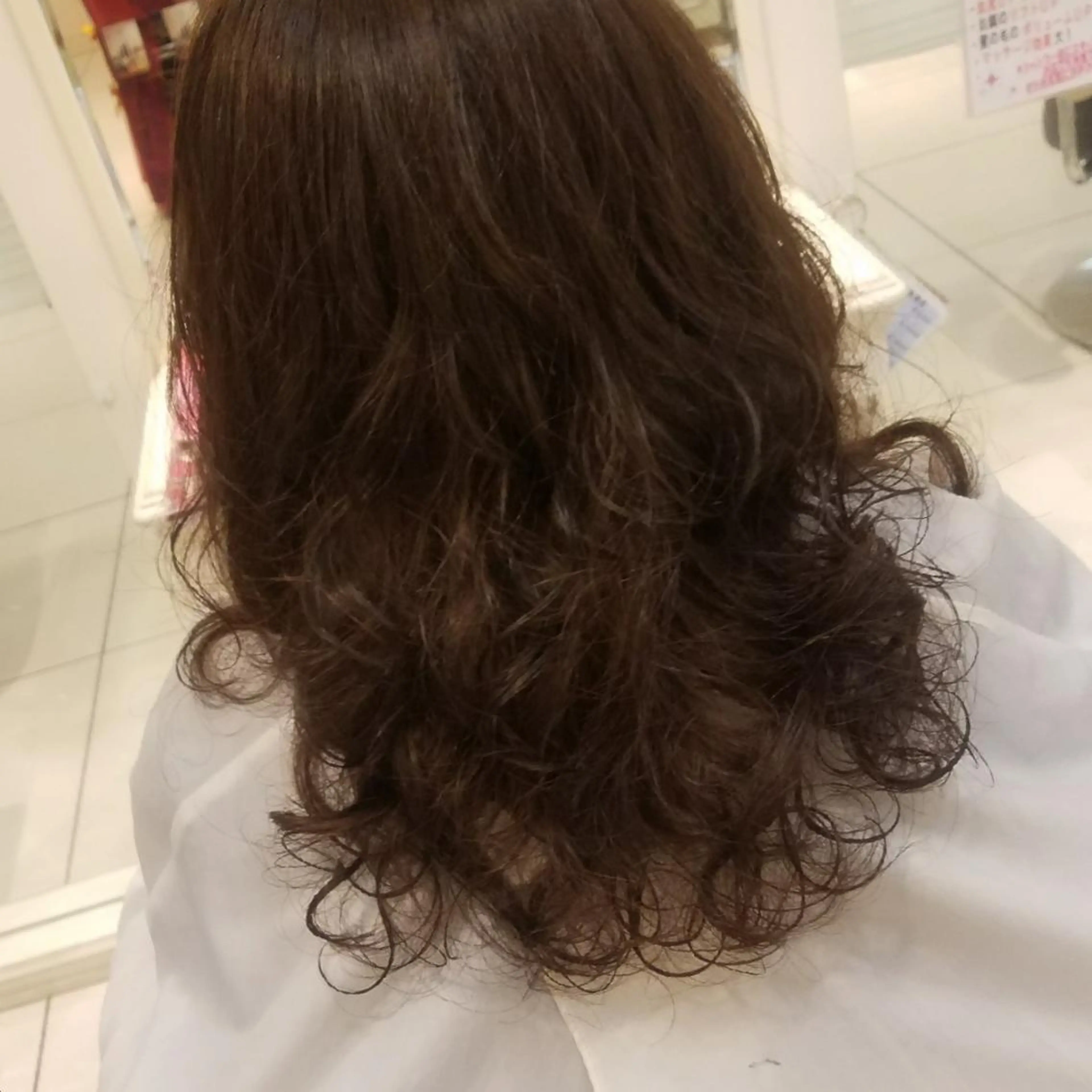 ミディアム 中村 真依のヘアスタイル