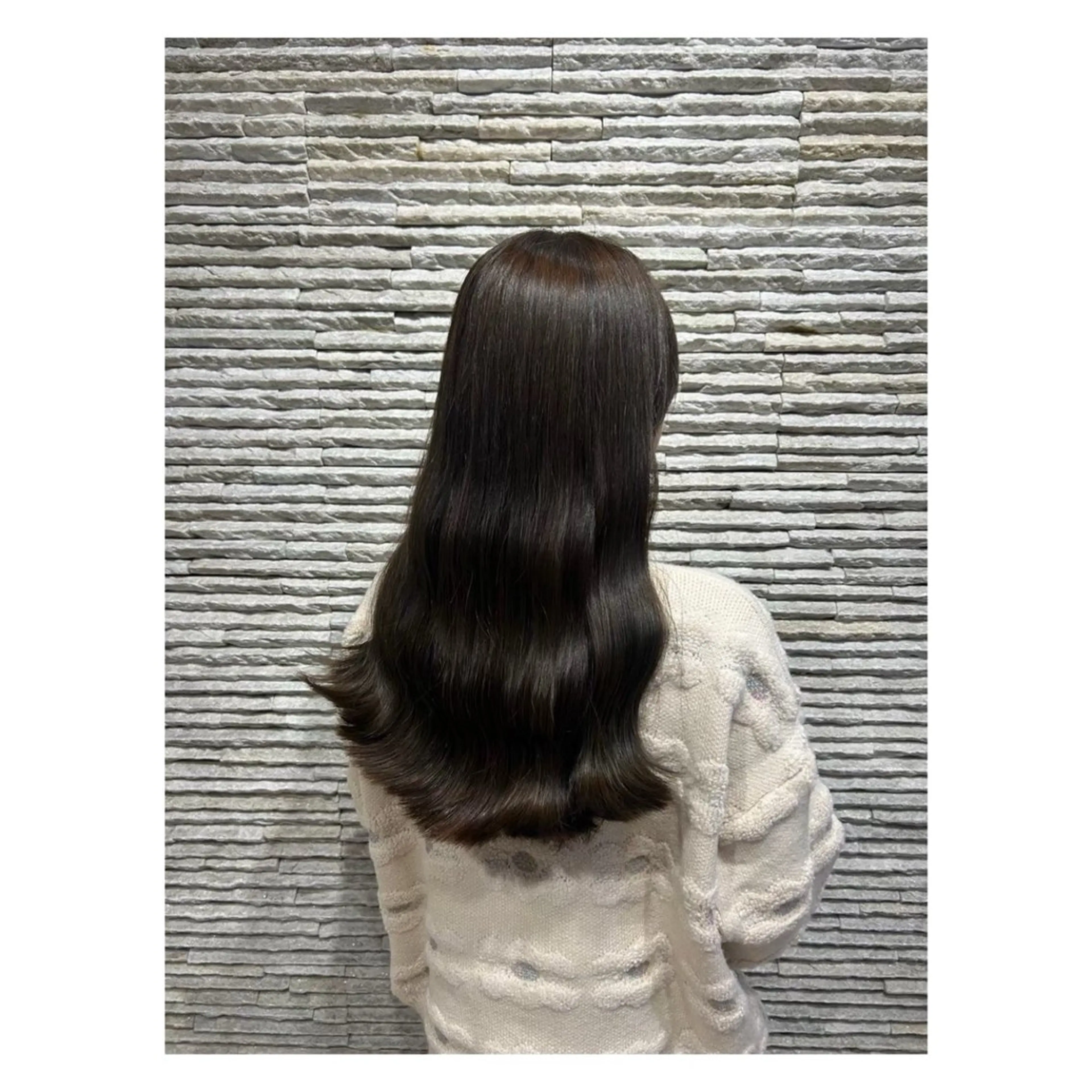 ロング カラー 石橋 咲のヘアスタイル