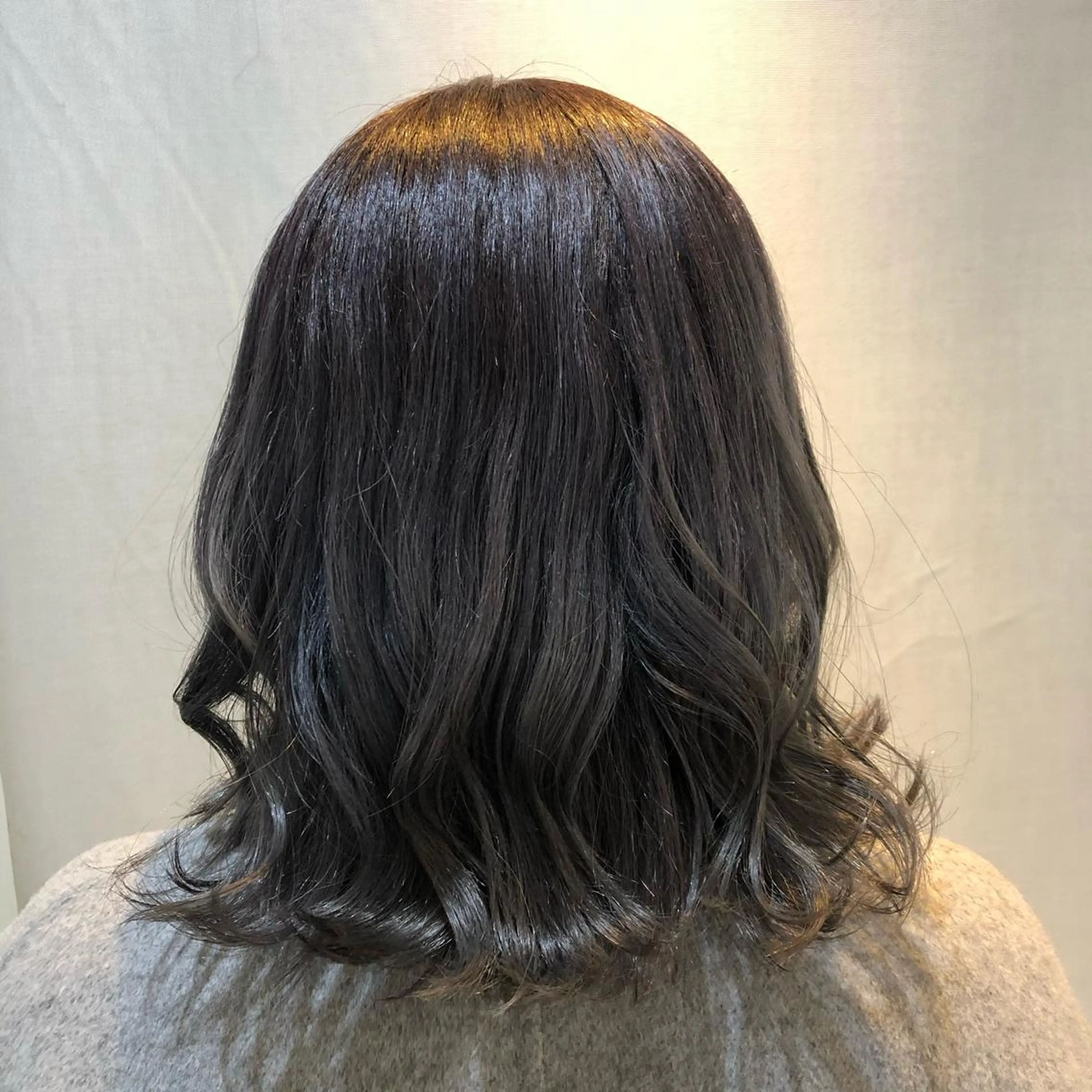 ミディアム 鶴﨑 美優亜のヘアスタイル