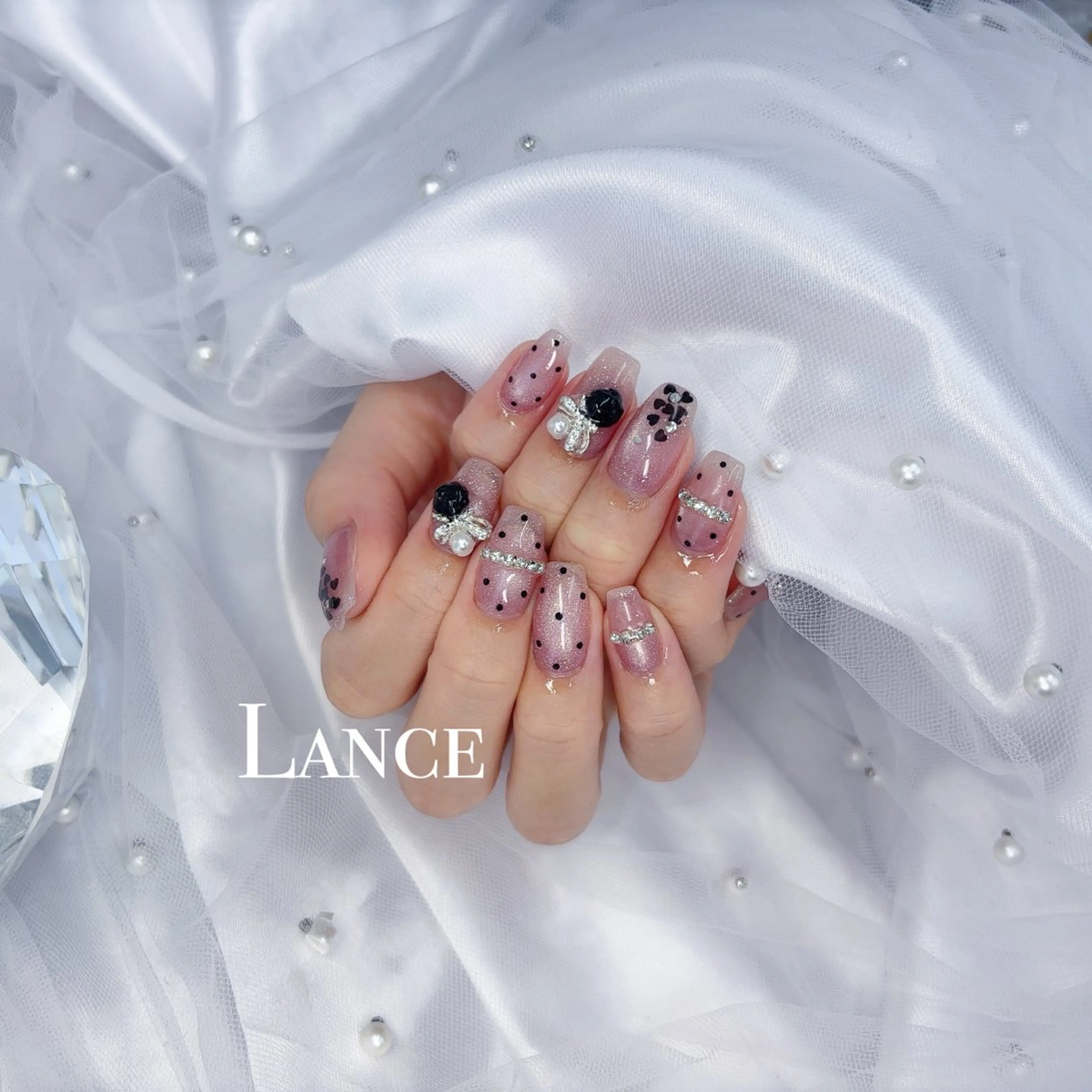 ネイル オーロラネイル ドット フットネイル 氷ネイル・うるうるネイル キラキラネイル ハンドネイル Lance nailのネイルデザイン