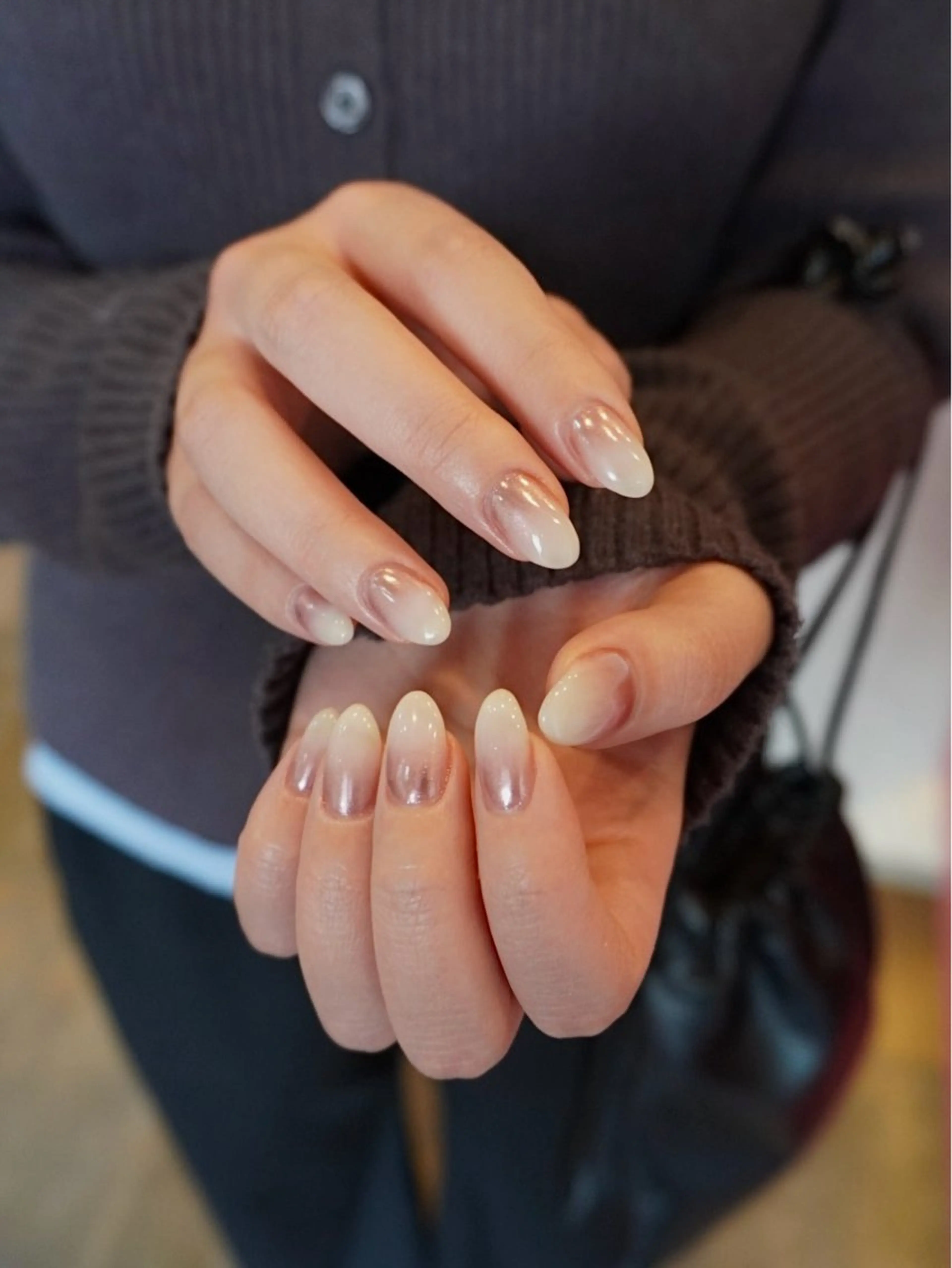 ネイル グラデーション ミラーネイル 春ネイル バレンタイン ハンドネイル M.wish太田川店 💅🏼Arisaのネイルデザイン