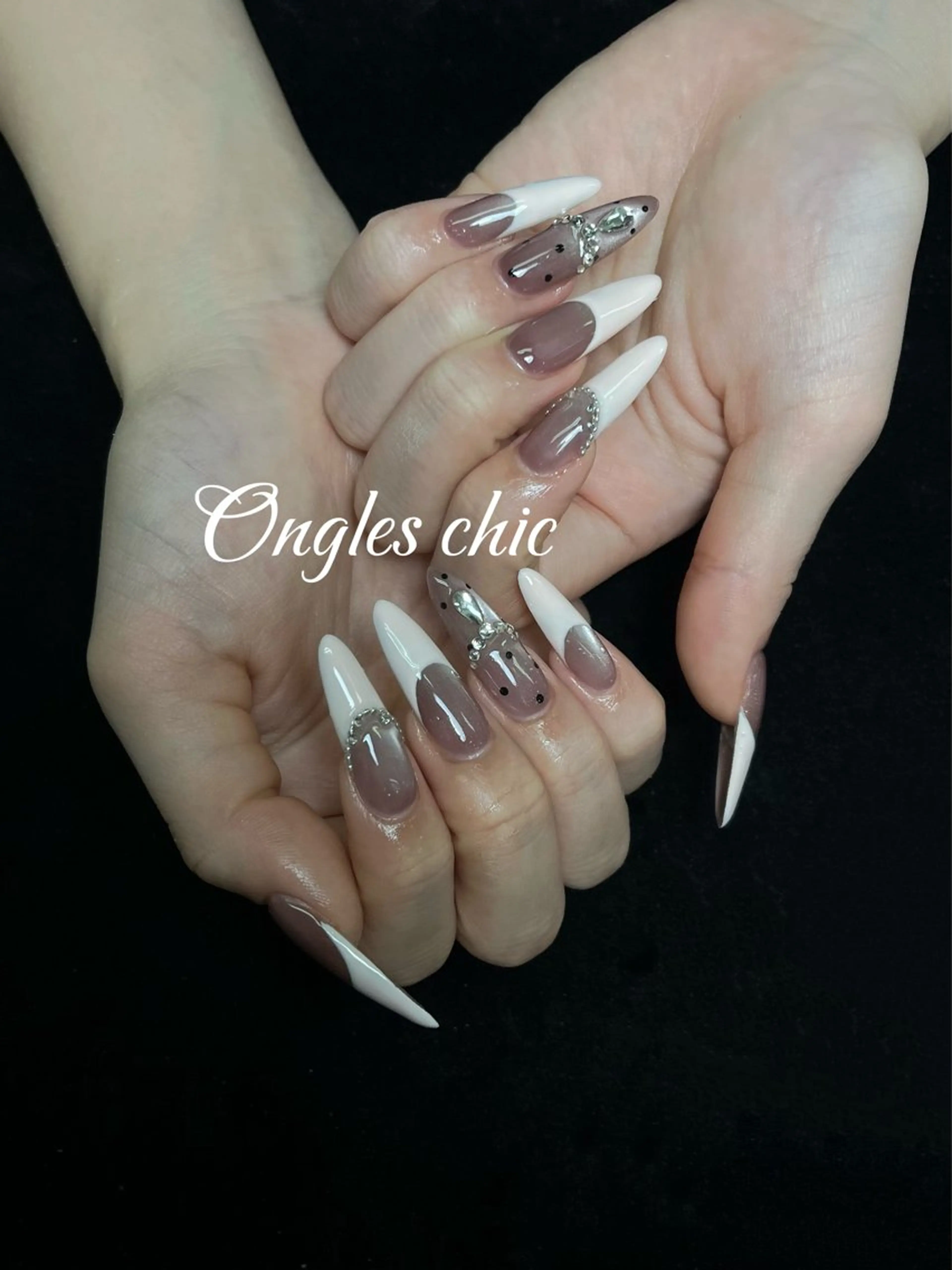 ネイル ハンドネイル ongles chicのネイルデザイン