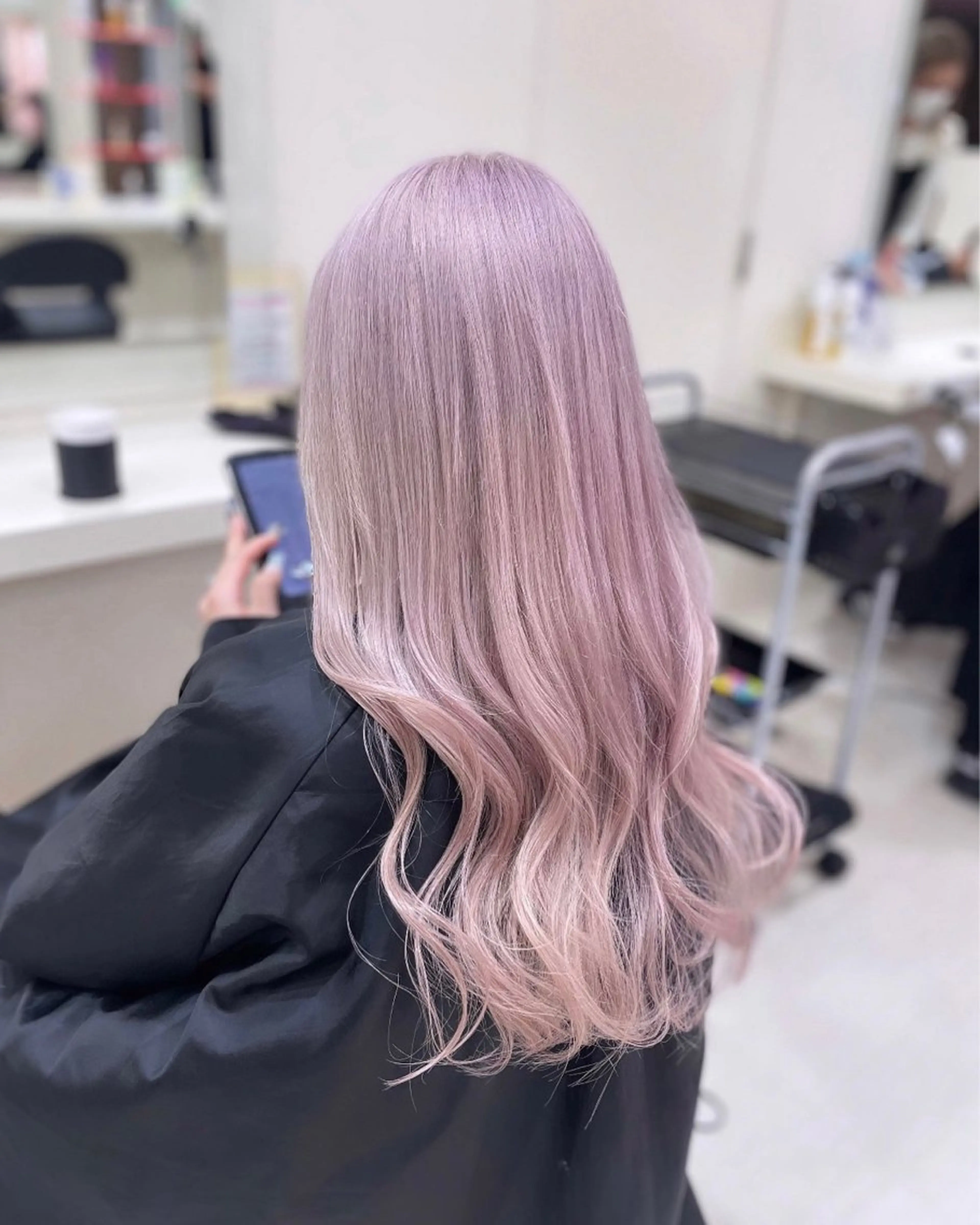 ロング 🎀淡めモテカラー WAKANA🎀のヘアスタイル