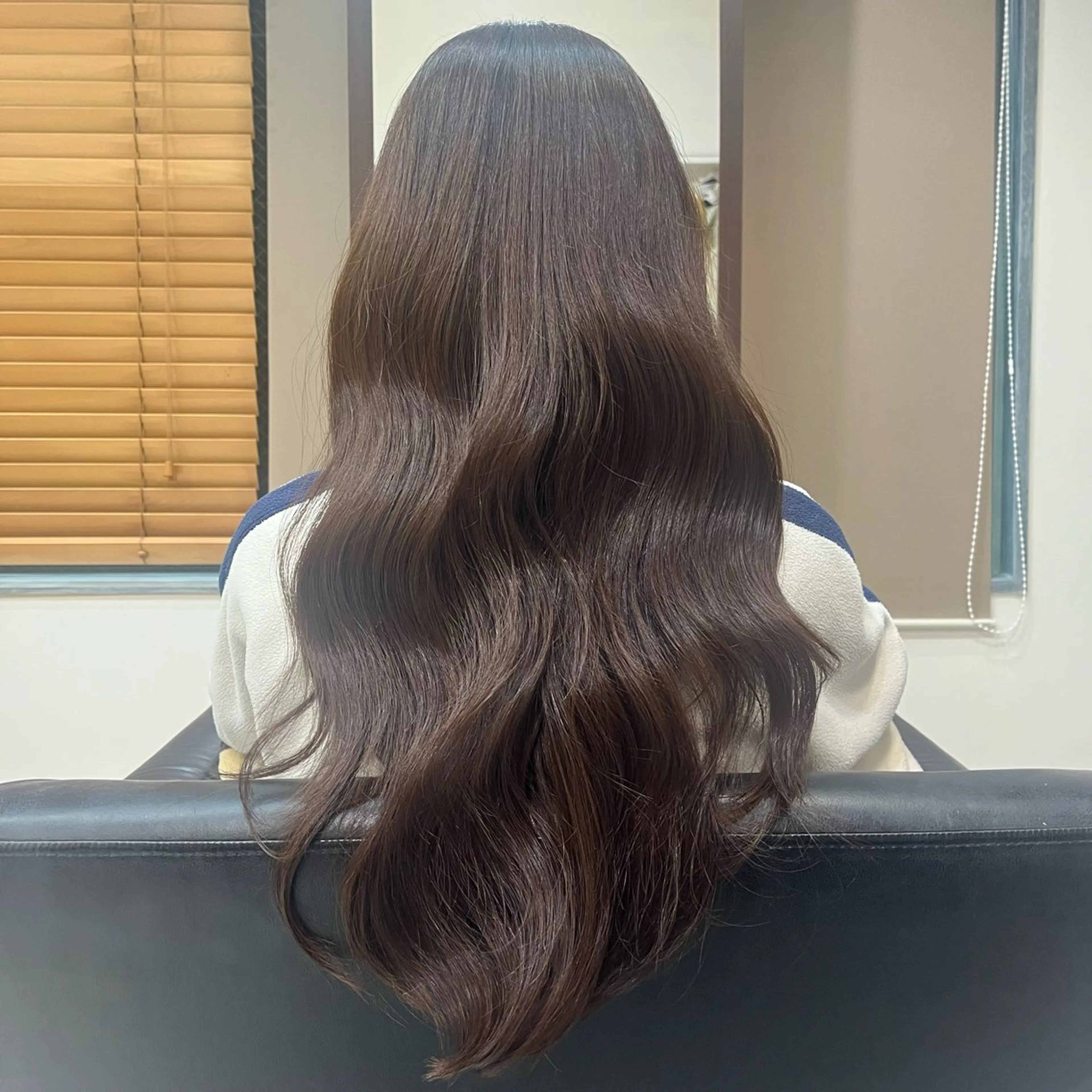 ロング カラー mi kaのヘアスタイル